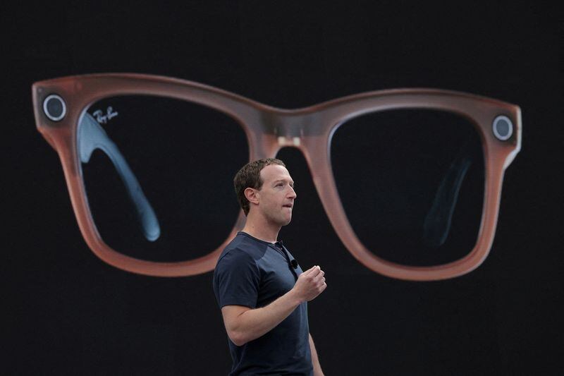 Las gafas son adaptables y no ocupan mucho espacio. (Foto: REUTERS/Carlos Barria/)