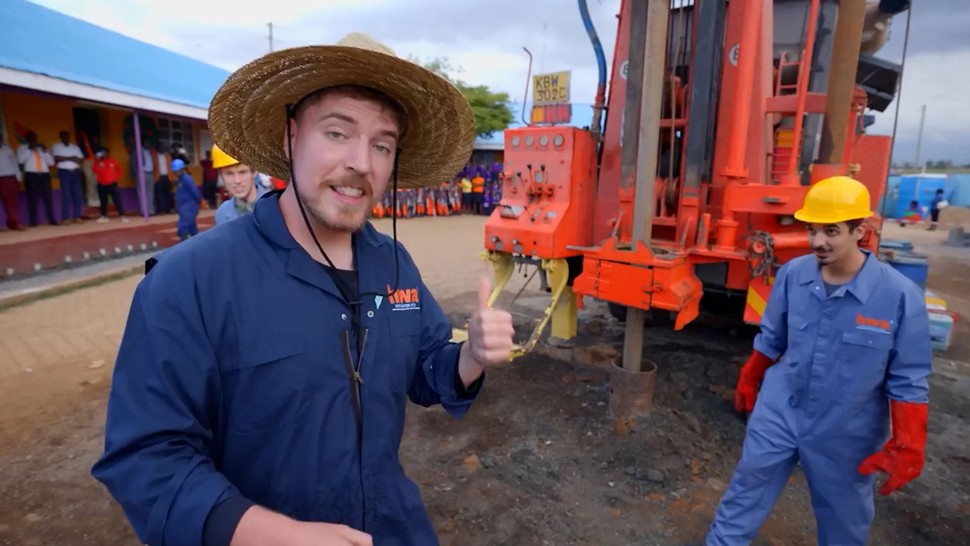 MrBeast, el youtuber que construyó 100 pozos de agua en África