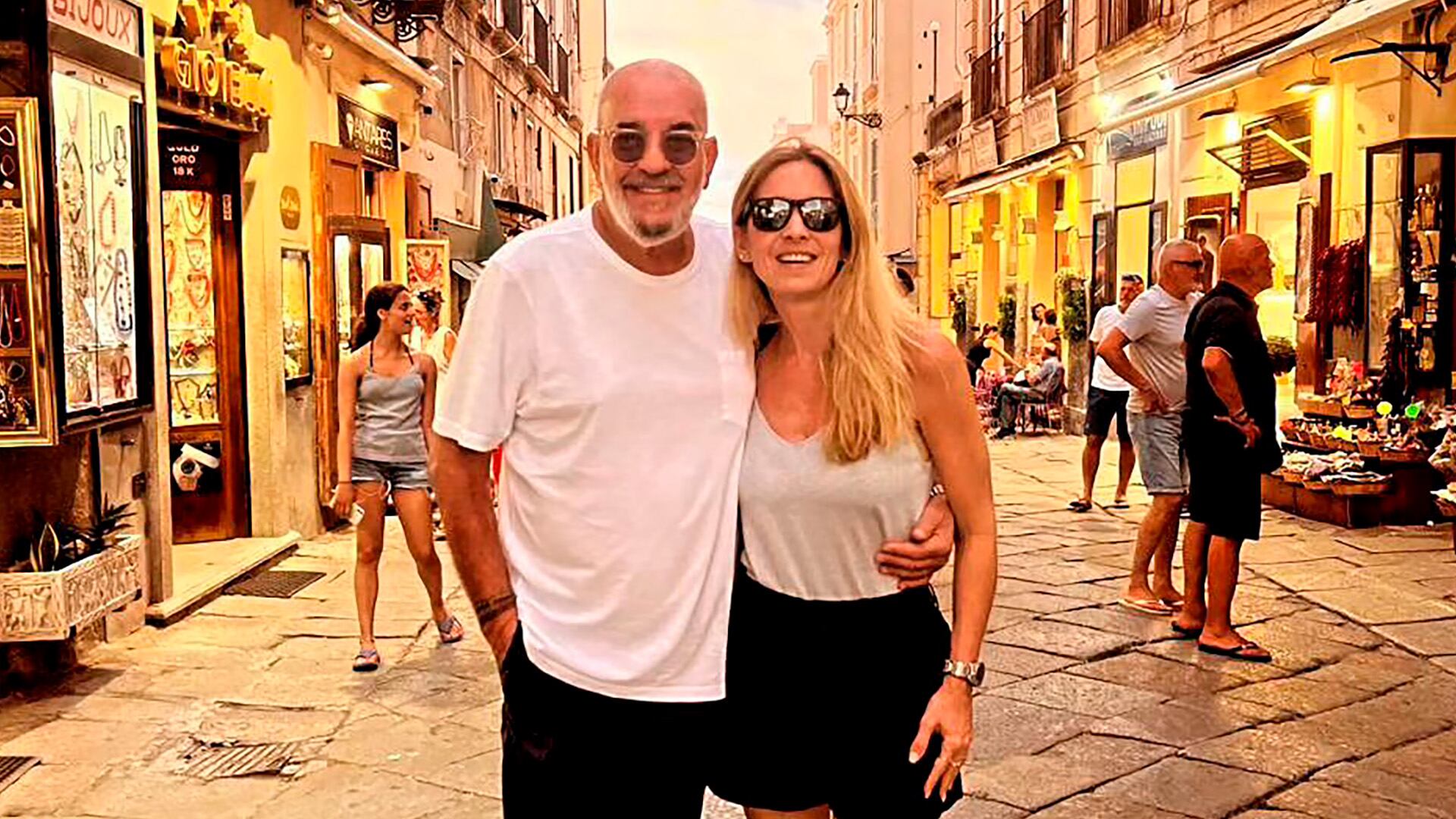 El romántico viaje de Miguel Ángel Rodriguez con su pareja en Italia