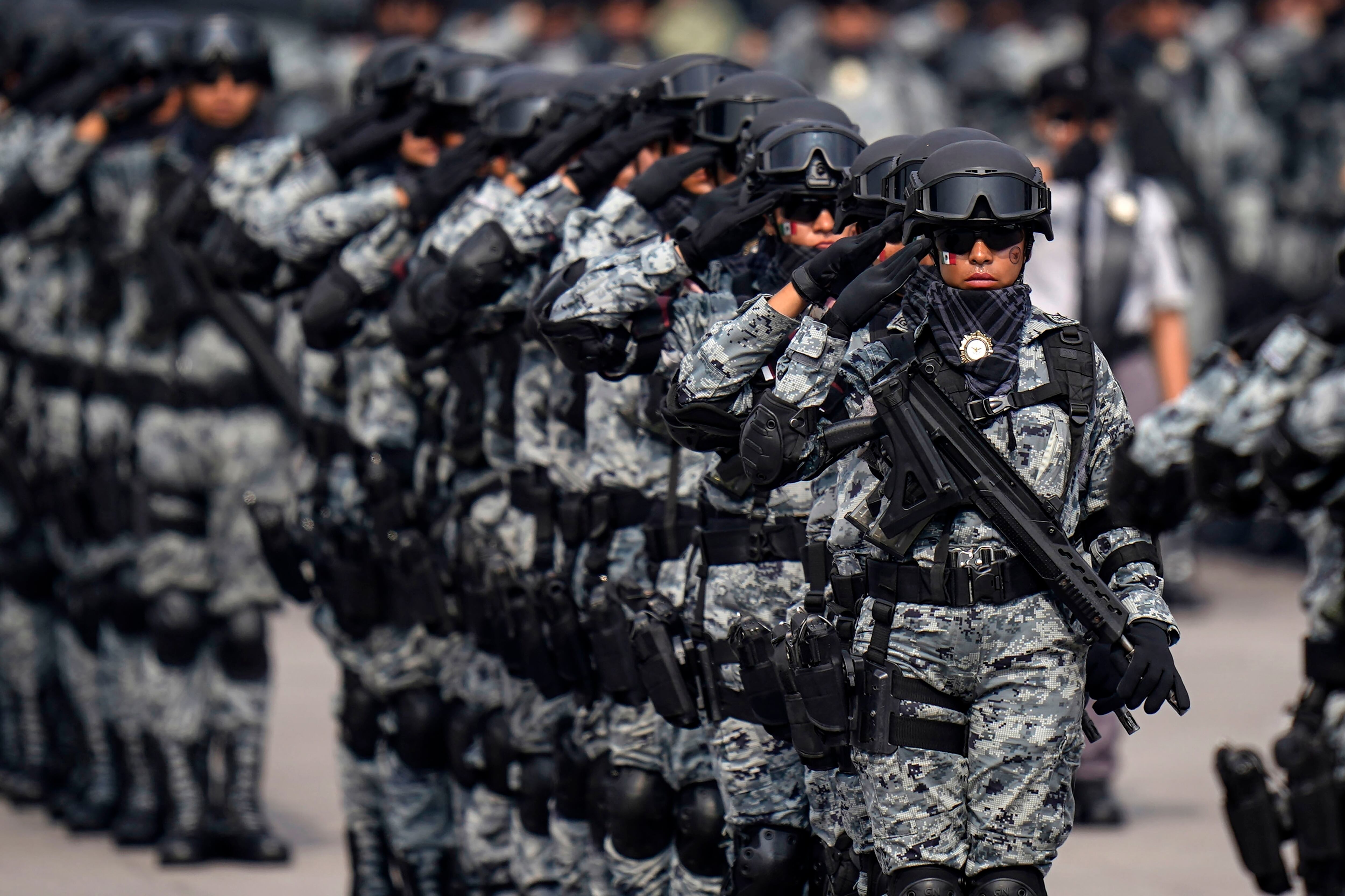 Elementos de la GN serán parte de la Sedena. (AP Foto/Félix Márquez)