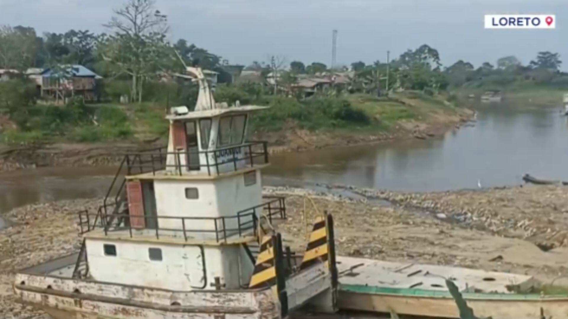 Embarcaciones quedaron varadas ante la falta de agua en los torrentes.