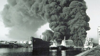 A 40 años de la explosión del “Perito Moreno” en Dock Sud: un buque en llamas y el polo petroquímico a punto de estallar