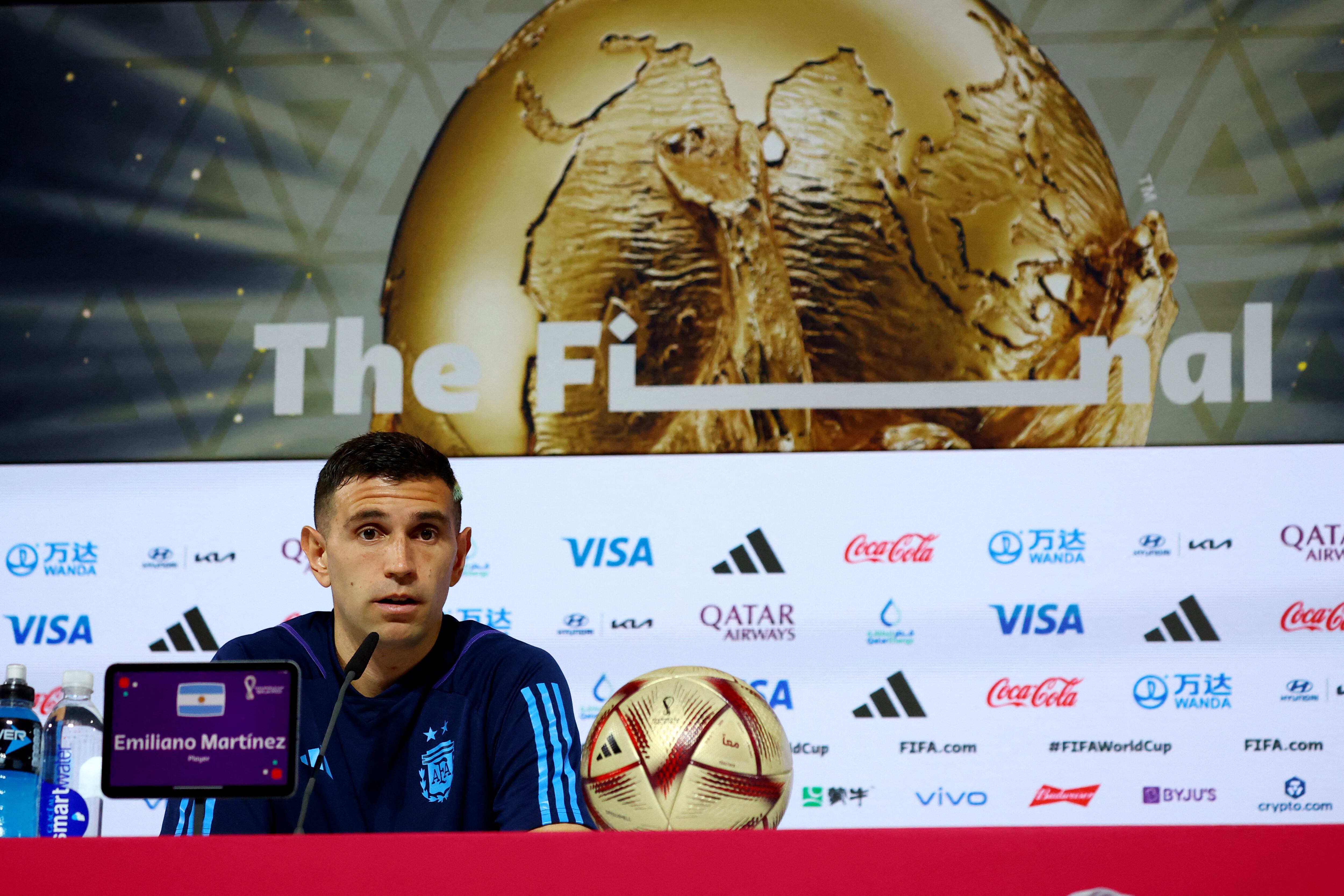 Soccer Football - FIFA World Cup Qatar 2022 - Argentina Press Conference - Main Media Center, Doha, Qatar - December 17, 2022 Argentina's Emiliano Martinez during the press conference REUTERS/Gareth Bumstead