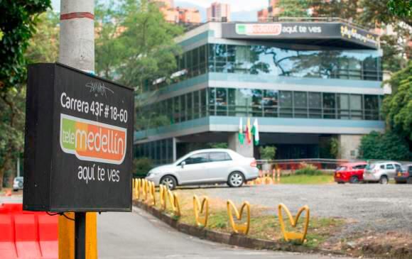 Fachada de las instalaciones del Canal Regional Telemedellín en la ciudad de Medellín