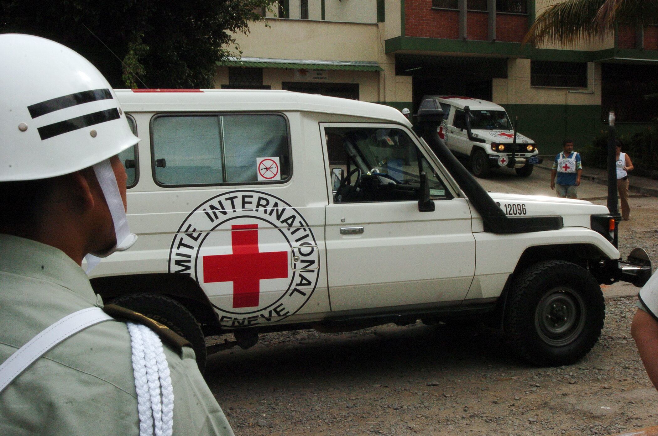 Integrantes de Misión Médica en el Cauca fueron retenidos por grupo de hombres armados por horas - crédito Carlos Ortega/EFE
