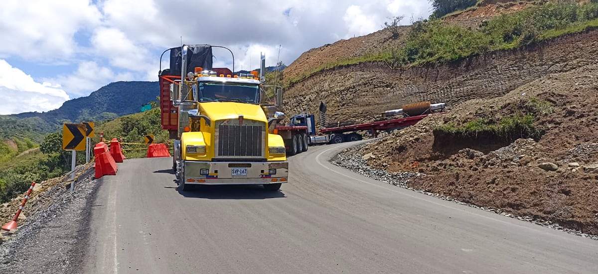 El sector transportador ha sido uno de los más afectados por los bloqueos en la Vía Panamericana - crédito Invias