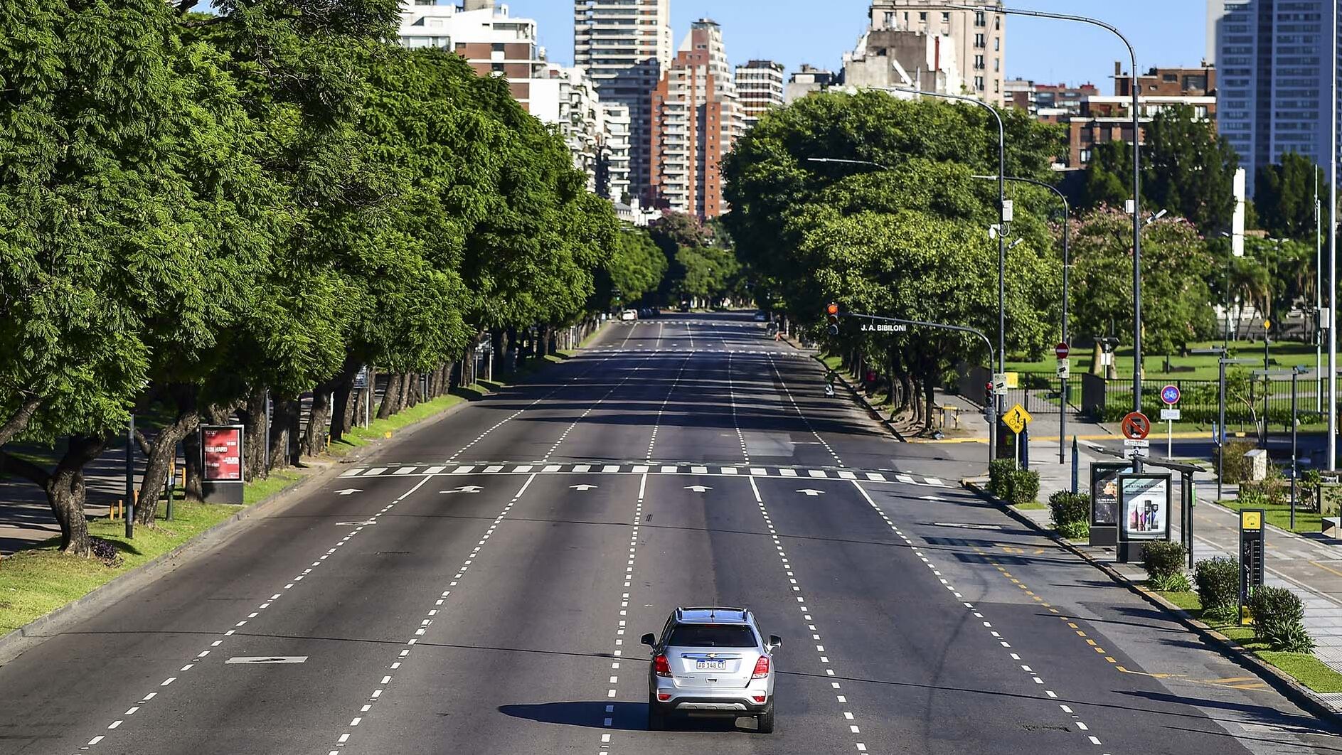 Imágenes aéreas de calles y ciudades vacías coronavirus