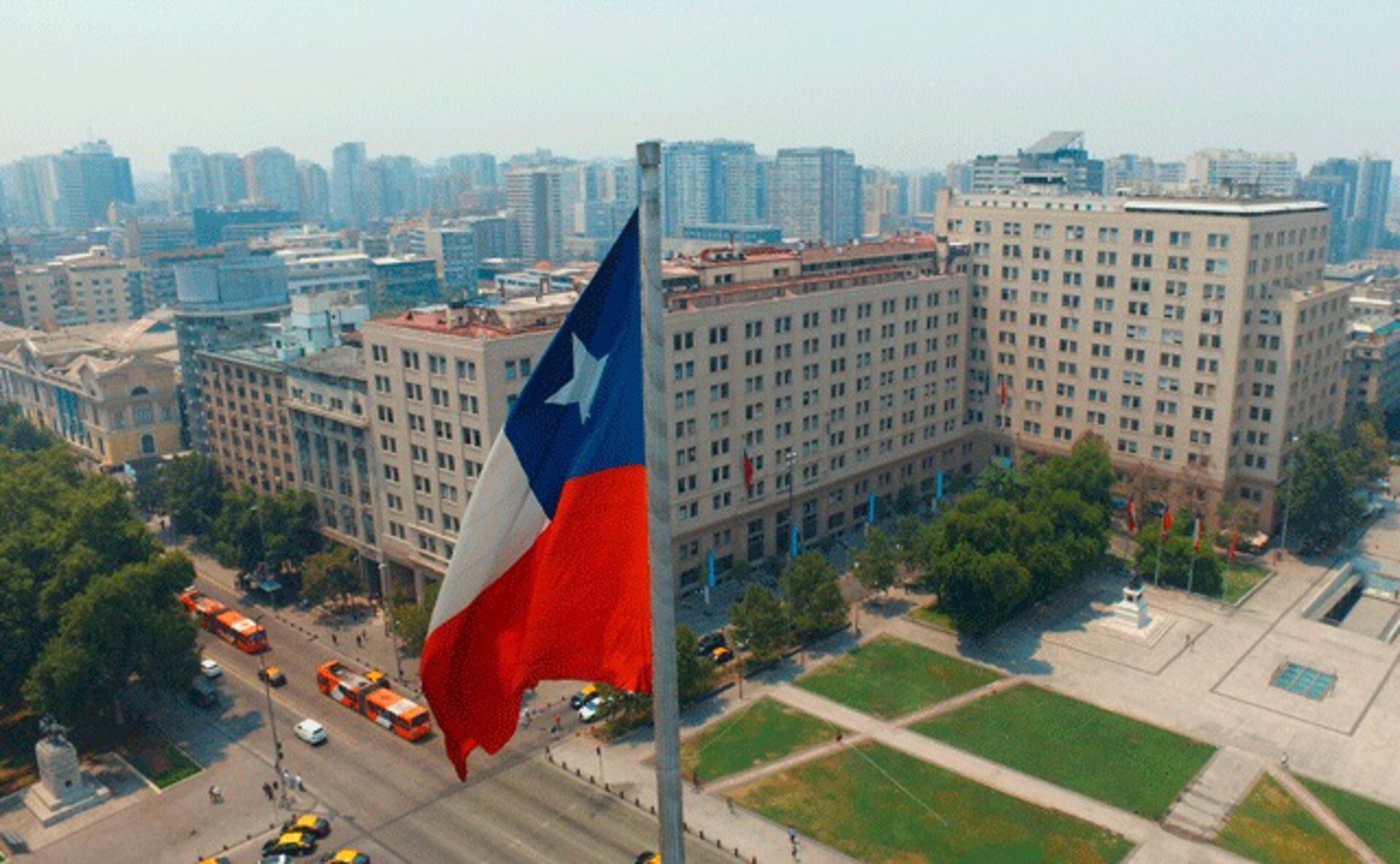 La convocatoria está dirigida a funcionarios públicos, académicos y profesionales de diversas áreas con admisión definitiva a programas de magíster en Chile - crédito Europa Press