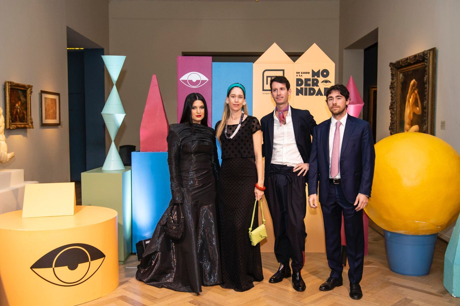 Paula Guardia Bourdin, Felisa Blaquier, Juan Pedro Tombeur y Luis Kenny. Integrantes de la Comisión de Jóvenes de Bellas Artes