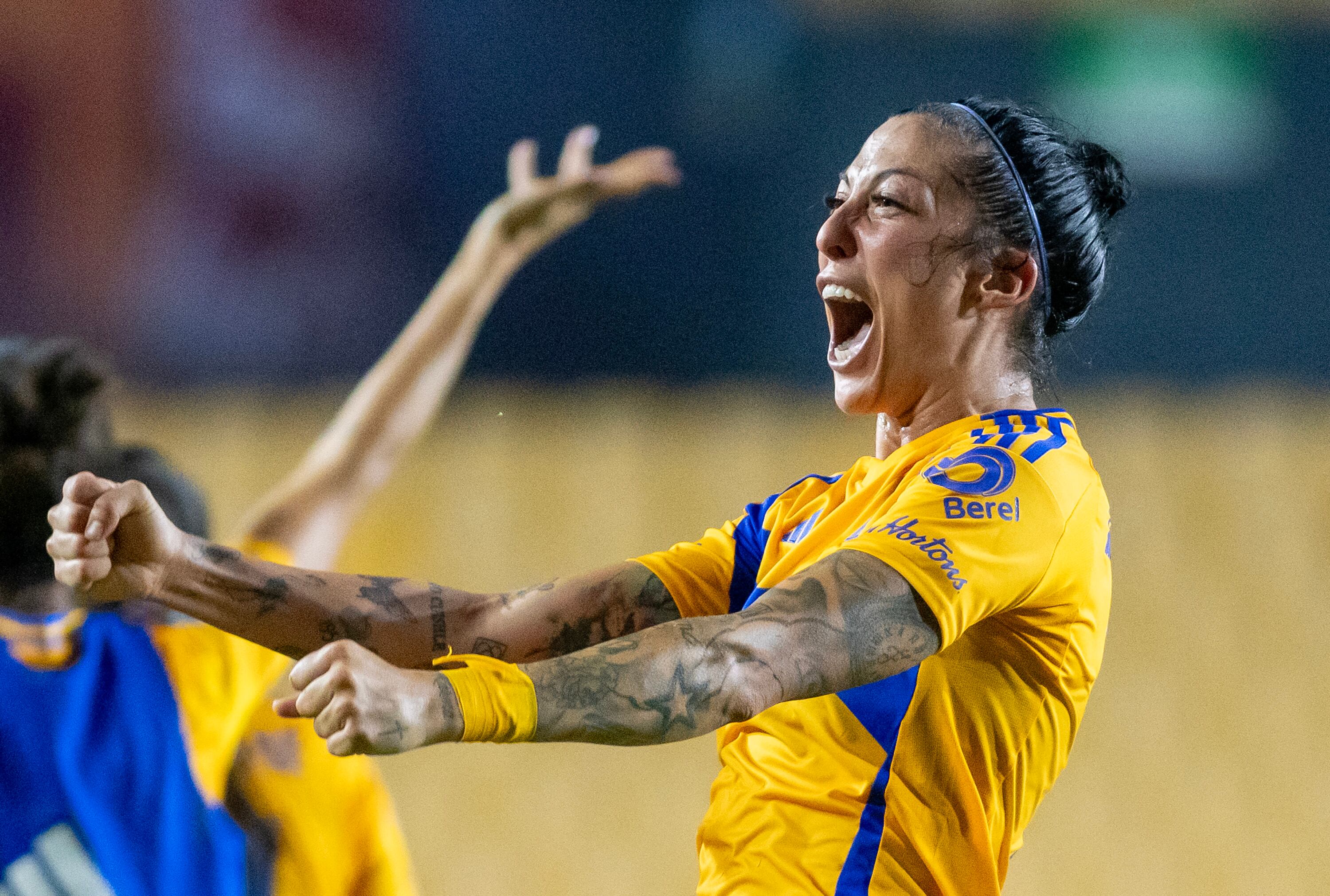 La española Jennifer Hermoso, de Tigres, celebra un gol ante León. (EFE/Miguel Sierra)
