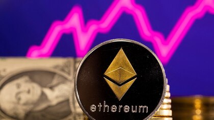 Posible aprobación de ETF de ethereum influye hoy en su precio en el mercado de criptomonedas