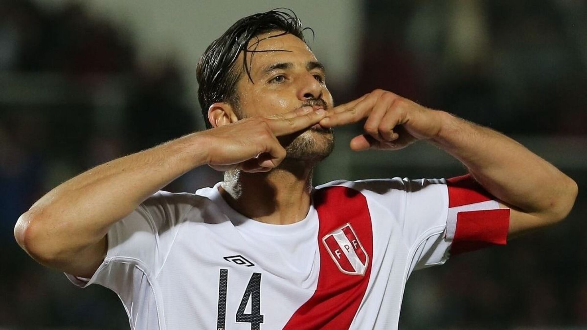 Claudio Pizarro con la selección peruana.