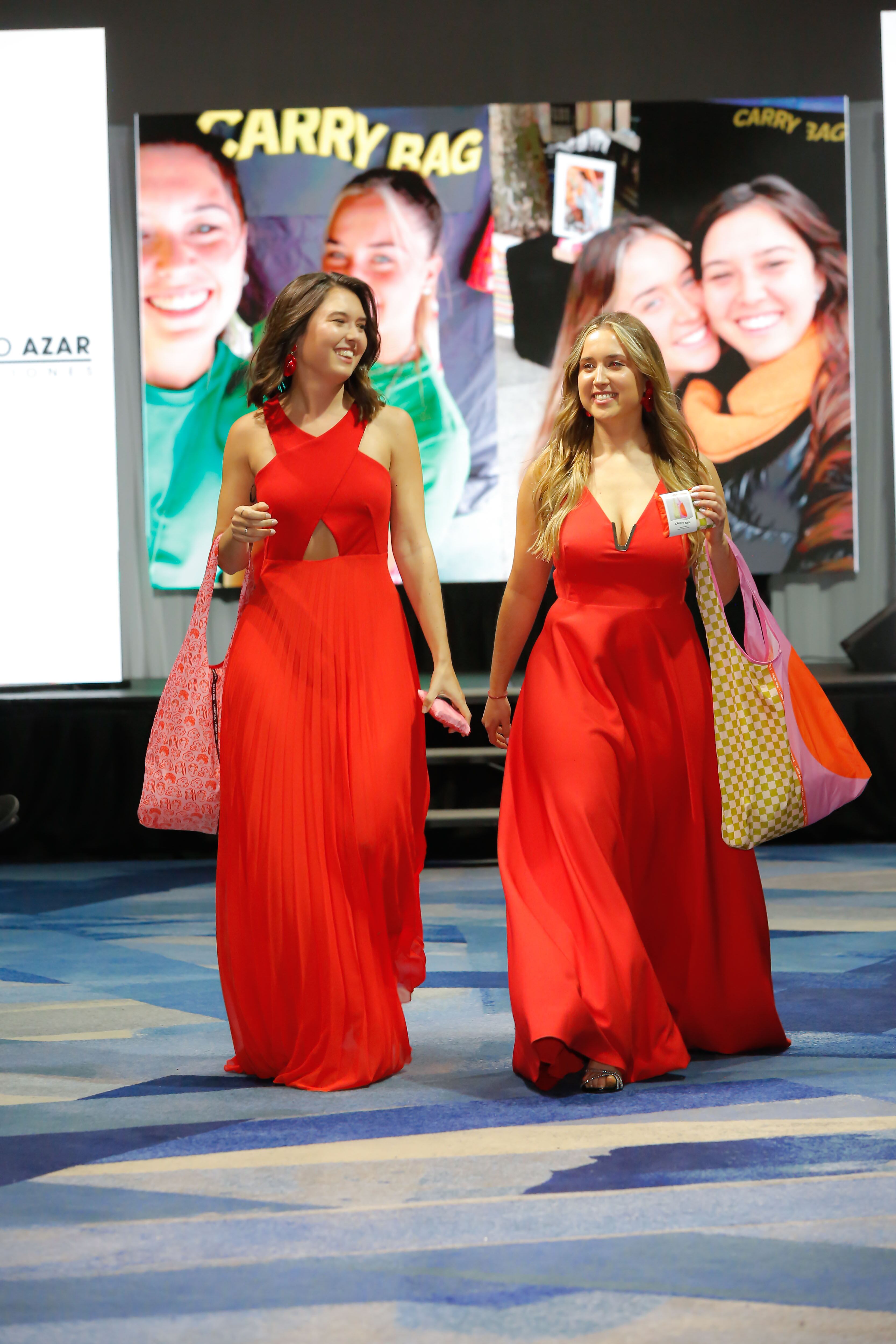 Wendy y Melissa Kirnos - Desfile Argentinas de Hoy