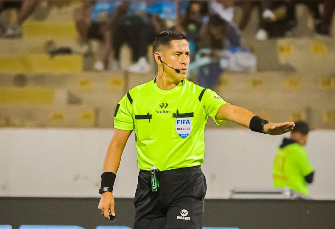 Jesús Cartagena será el árbitro del Universitario vs Melgar en Arequipa. - créditos: CONAR