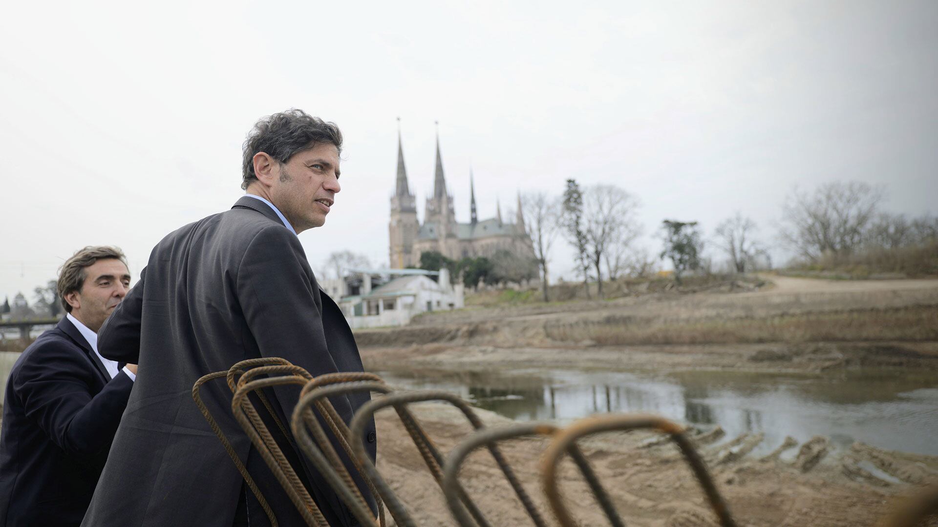 Axel Kicillof recorrida en Luján con el intendente Leonardo Boto