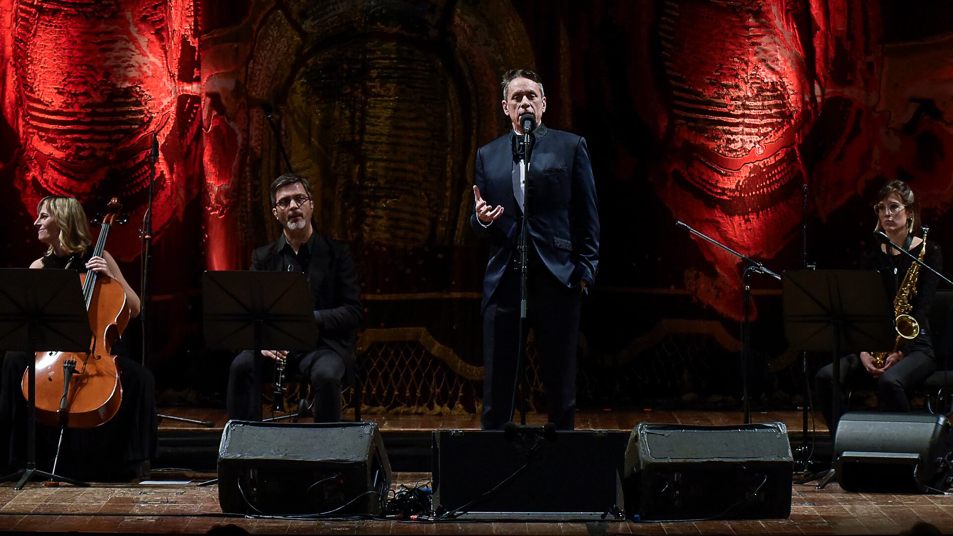 Teatro Colón - Gala de la Cooperadora del Hospital de Niños Dr. Ricardo Gutiérrez celebra su 10º Aniversario