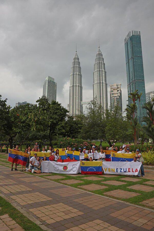 Venezolanos se concentran en Kuala Lumpur, Malasia