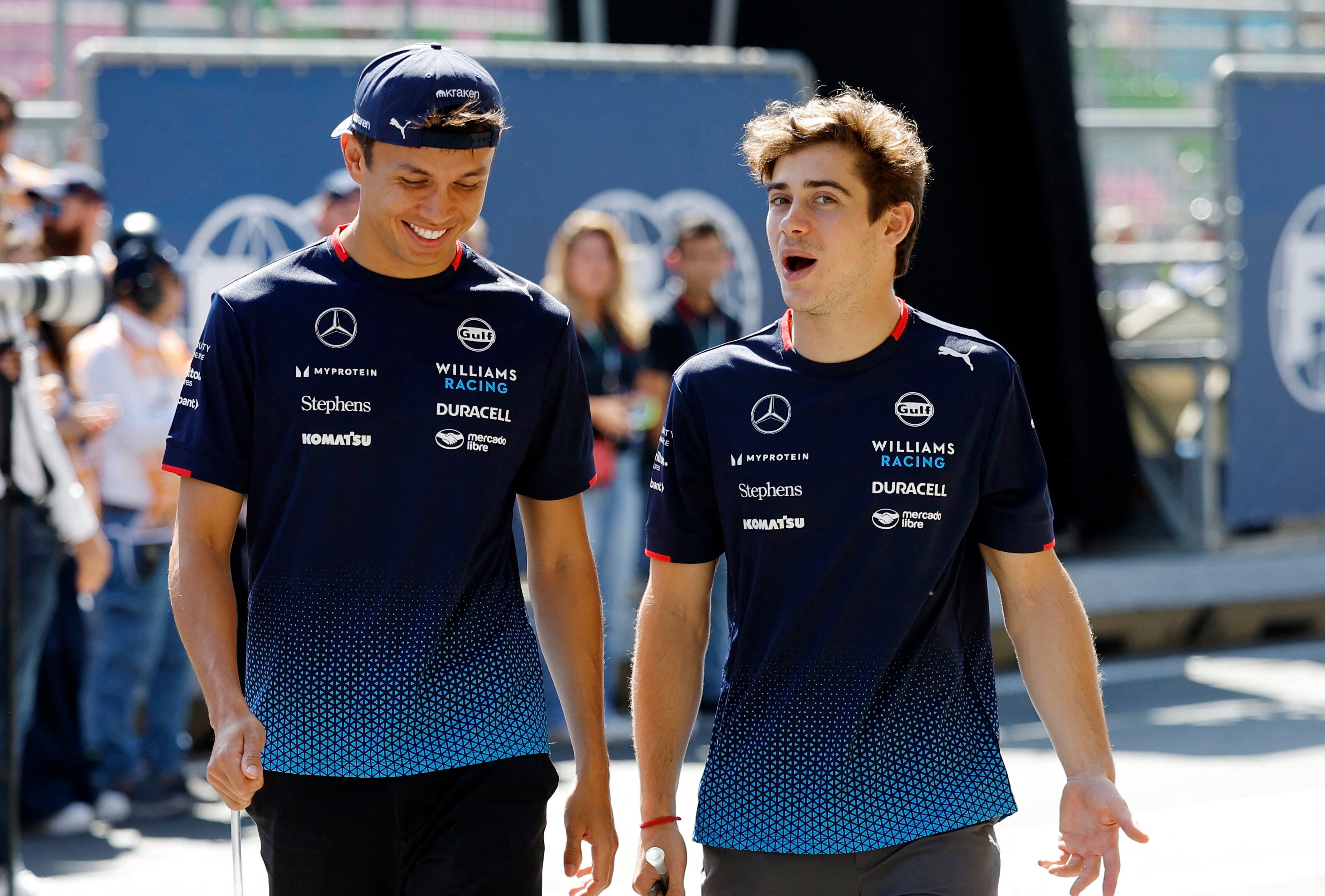 Colapinto junto a su compañero Alex Albon (REUTERS/Maxim Shemetov)