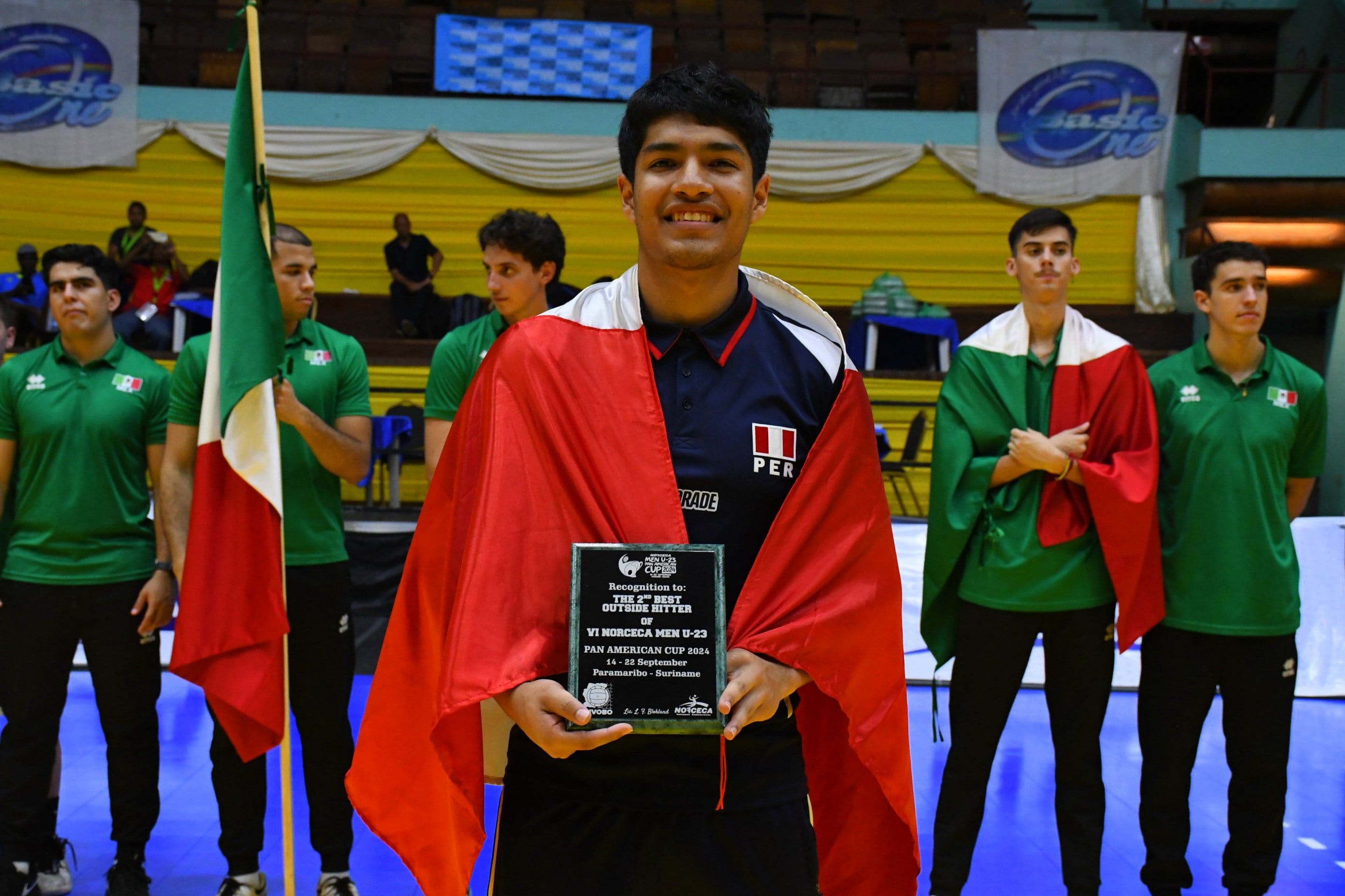 Alonso Porras fue el único peruano premiado en la clausura de la Copa Panamericana Sub 23 de vóley masculino 2024.