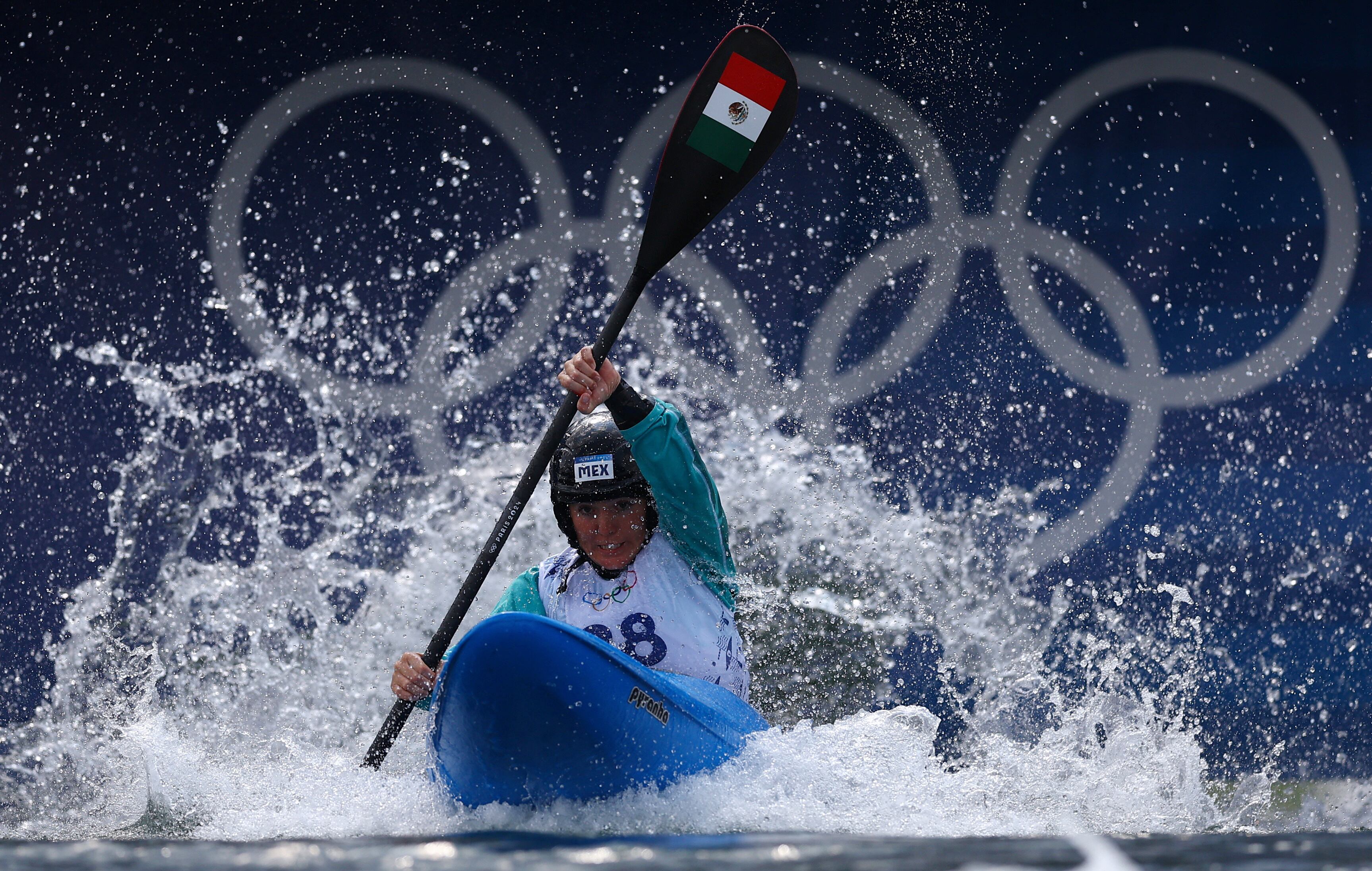 Paris 2024 Olympics - Slalom Canoe - Women's Kayak Cross Time Trial - Vaires-sur-Marne Nautical Stadium - Whitewater, Vaires-sur-Marne, France - August 02, 2024. Sofia Reinoso of Mexico in action. REUTERS/Molly Darlington