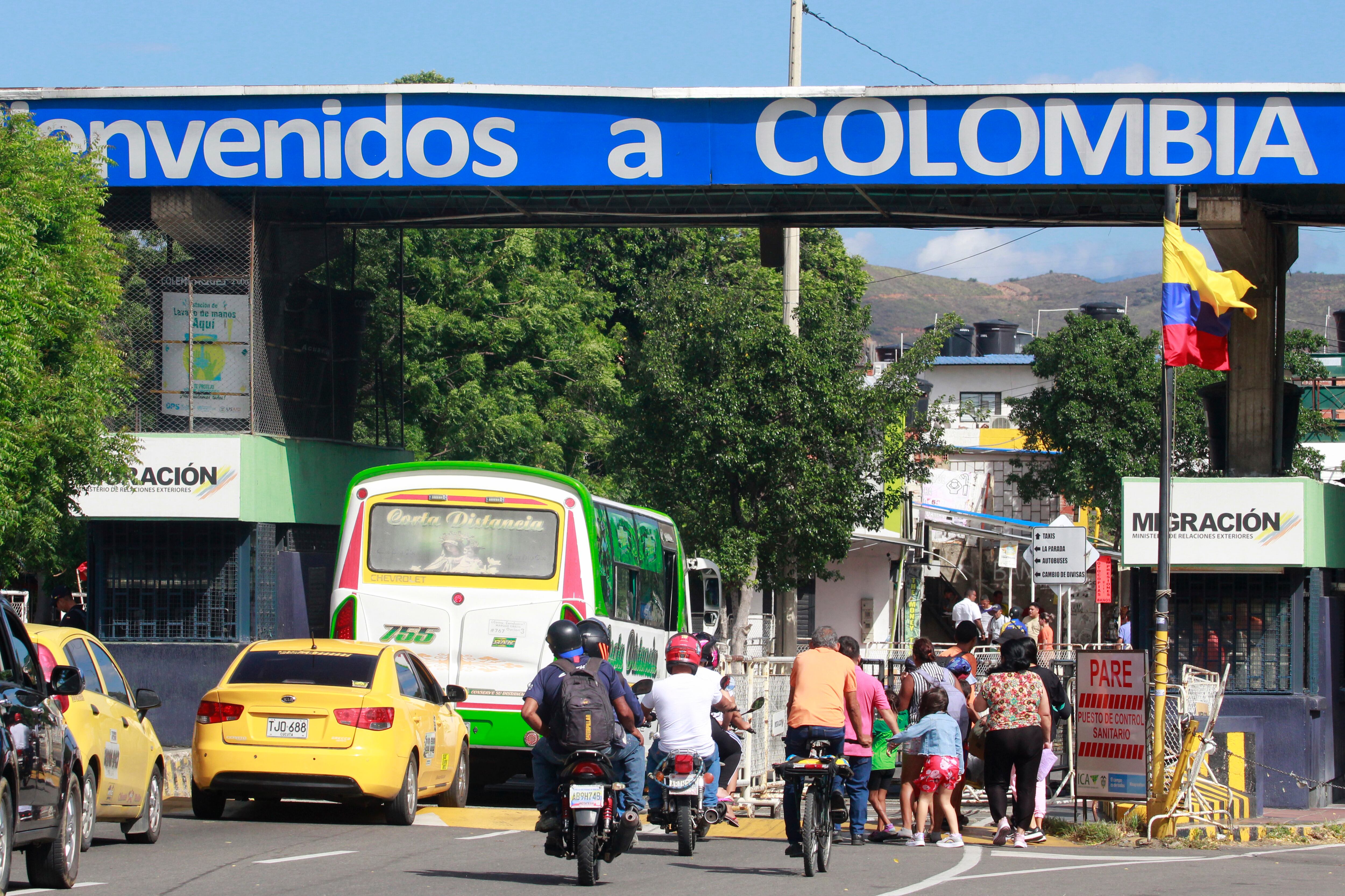 Procuradora indicó que podría aumentar el flujo de inmigrantes venezolanos en la zona fronteriza - crédito Mario Caicedo/EFE
