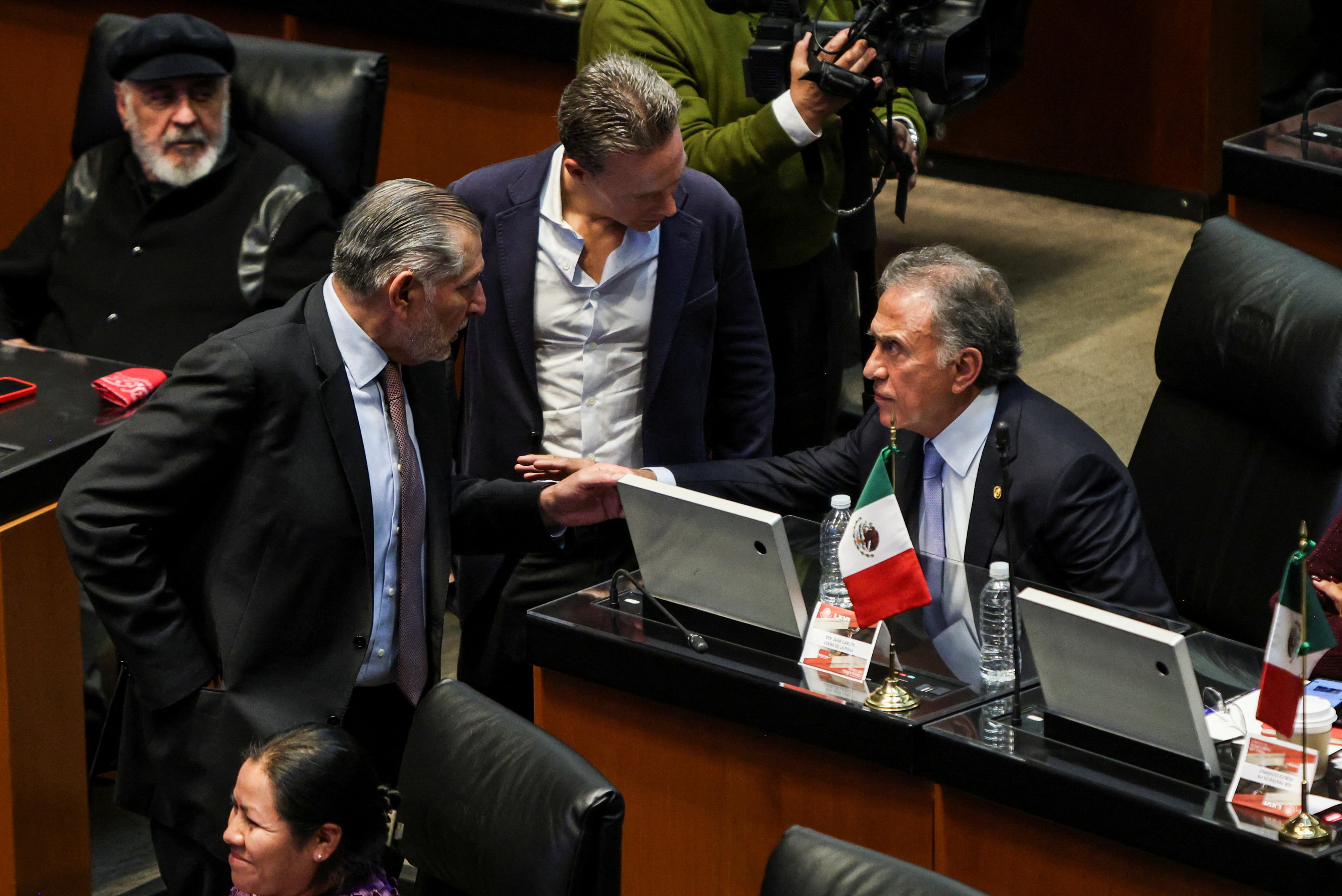 Miguel Ángel Yunes Linares fue respaldado por los líderes de las bancadas de Morena, PT y PVEM (REUTERS/Luis Cortes)