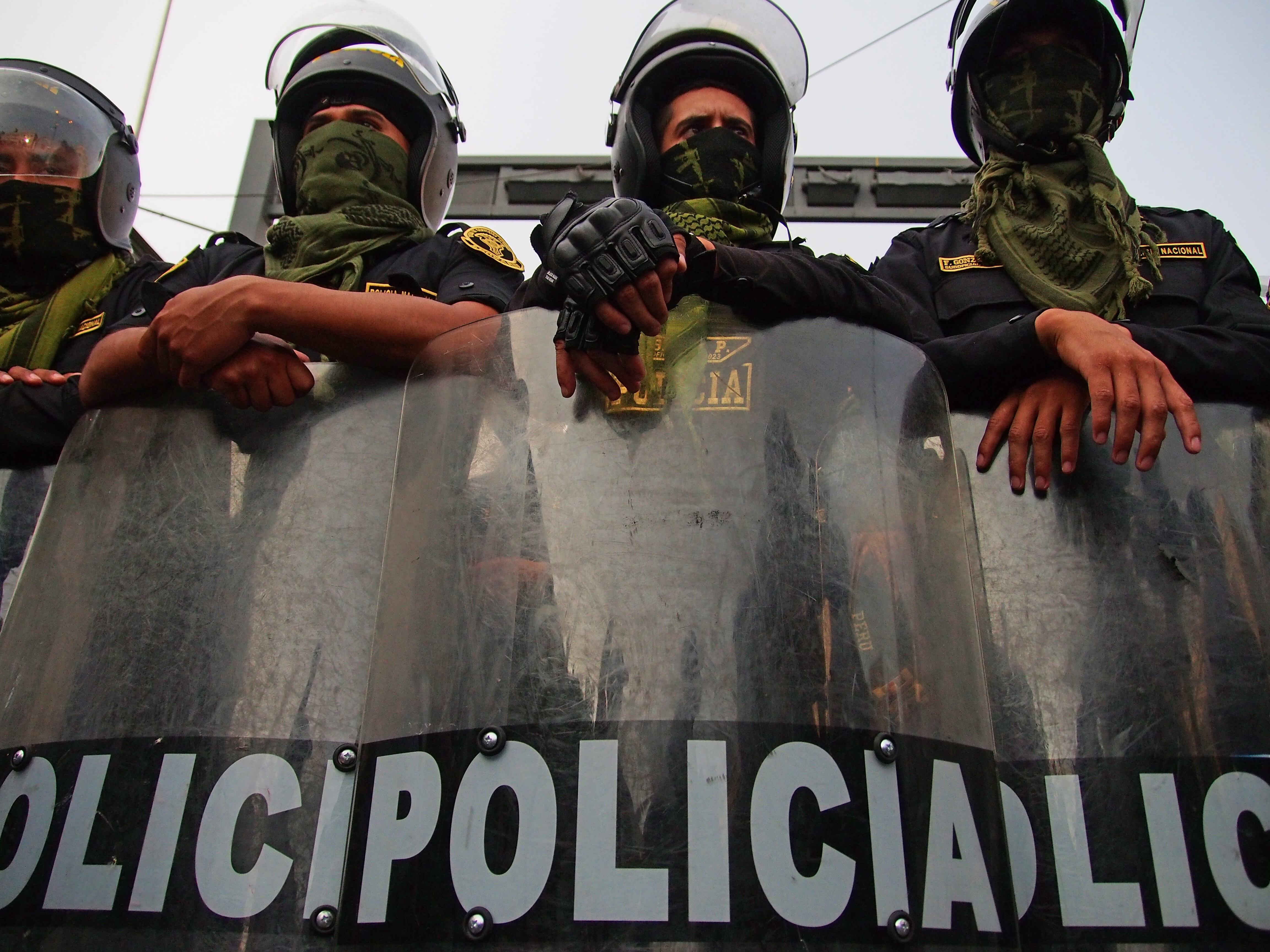 09/02/2023 February 9, 2023, Lima, Lima, Peru: Police detachment guarding the squares when thousands of unionists, mostly construction workers, took to the streets of Lima again to demand the resignation of President Dina Boluarte and the early elections. The protests in the capital and especially in the south of Peru have not stopped since Boluarte assumed the presidency on December 7th, and to date there have been more than 50 deaths.
POLITICA 
Europa Press/Contacto/Carlos Garcia Granthon
