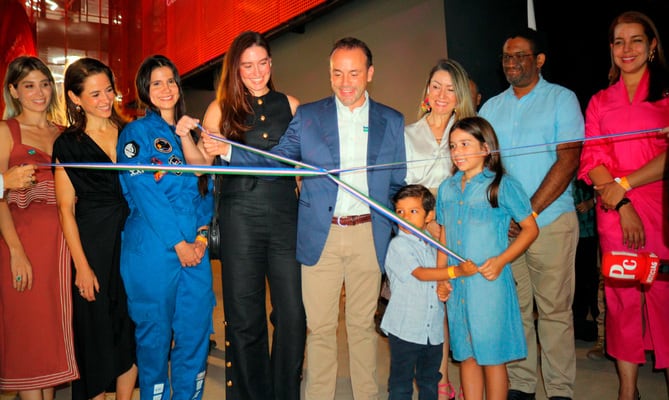 El alcalde de Cali, Alejandro Éder inauguró el el centro de ciencia, arte y tecnología, Yawa - crédito Alcaldía de Cali