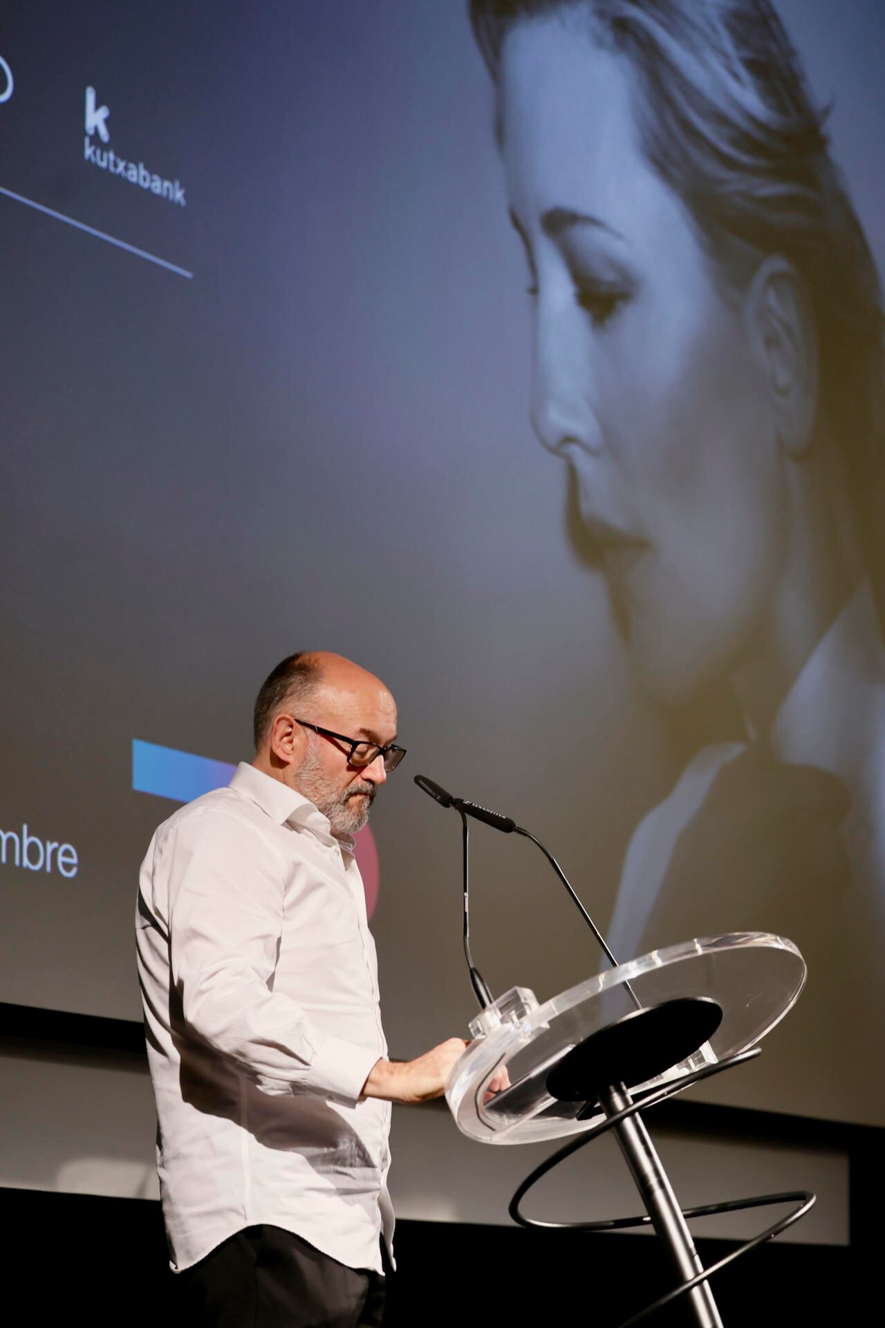 El director del zinemaldi, José Luis Rebordinos, presenta este viernes en San Sebastian las novedades de la 72 edición del Festival Internacional de cine de San Sebastián, que comenzará en dos semanas.EFE/Javi Colmenero