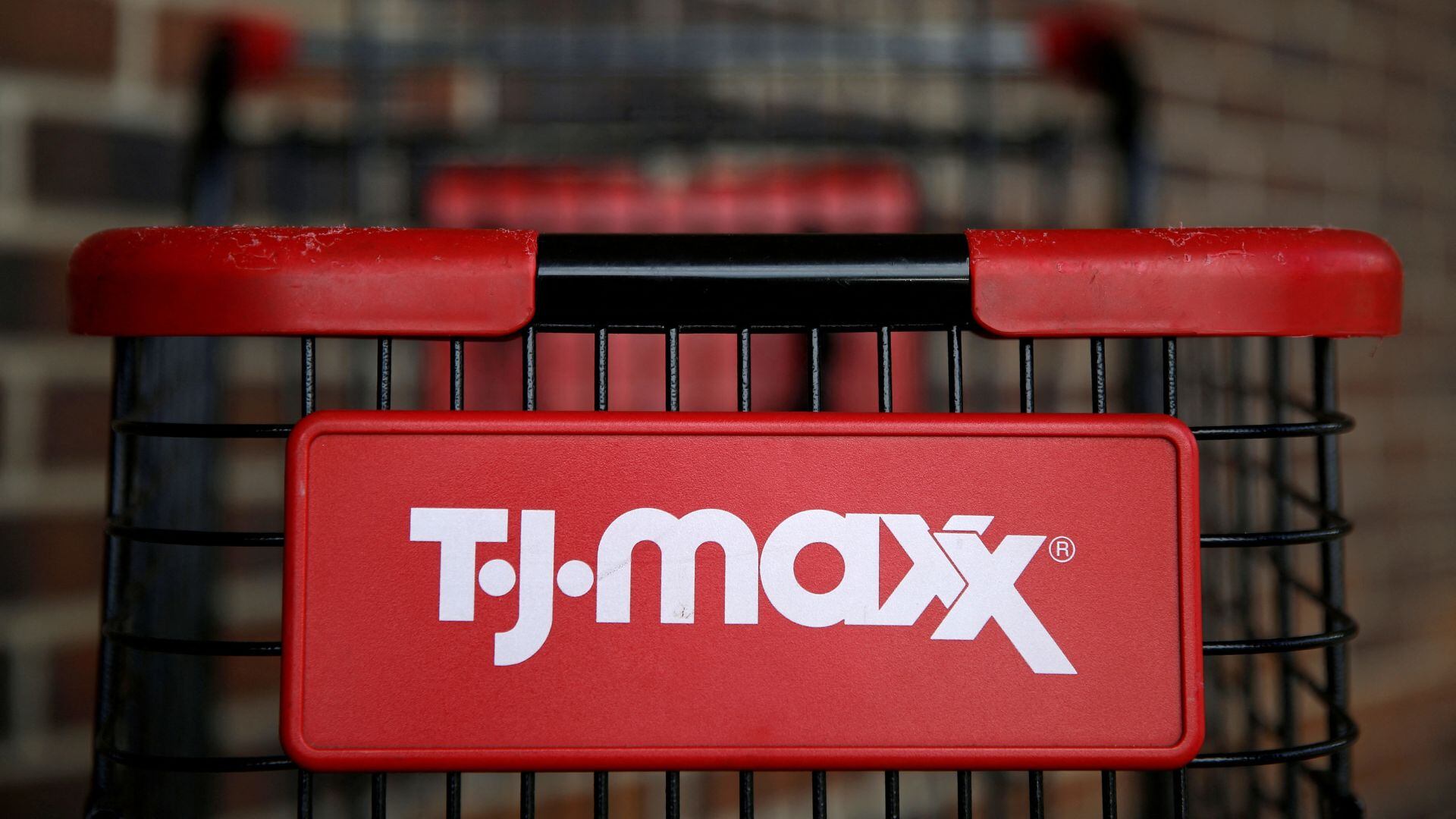 TJX Companies y Grupo Axo se han aliado para llegar a México. 
REUTERS/Jim Young