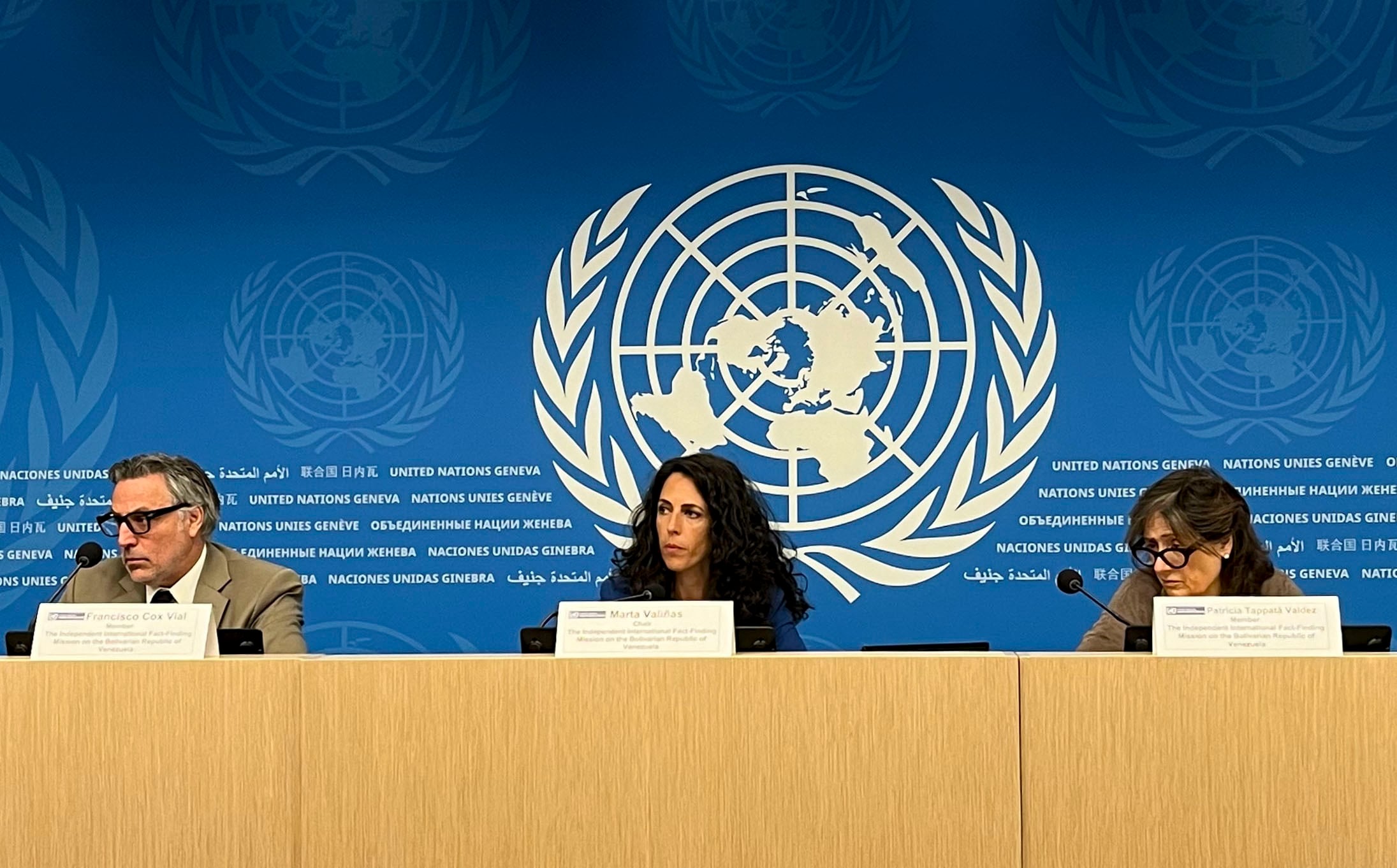 Francisco Cox, Marta Valiñas y Patricia Tappatá son los miembros de la Misión de Determinación de los Hechos de la ONU para Venezuela. (EFE/Anisia Gil)