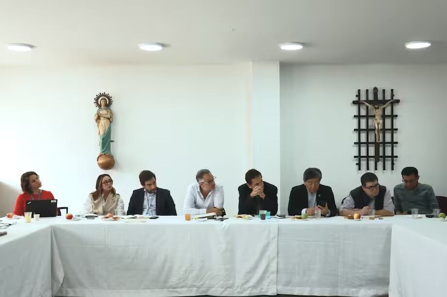 Mesa de Veificación de los diálogos entre Gobierno y disidencias de las Farc de alias Calarca - crédito Consejería Comisionado de Paz