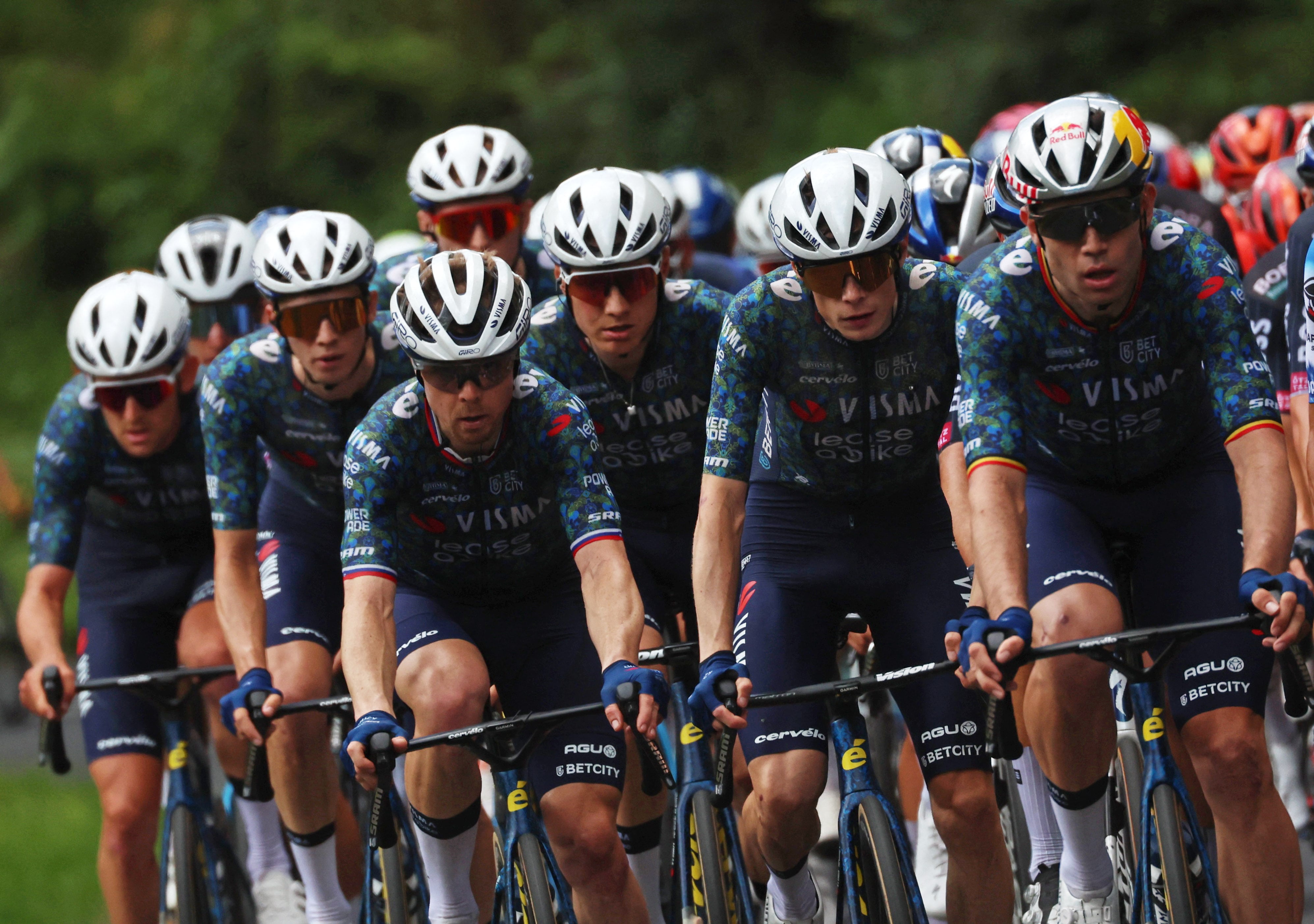 Ya faltan 5 kilómetros para el premio de segunda categoría en la jornada: el Col de Néronne crédito Molly Darlington / REUTERS 