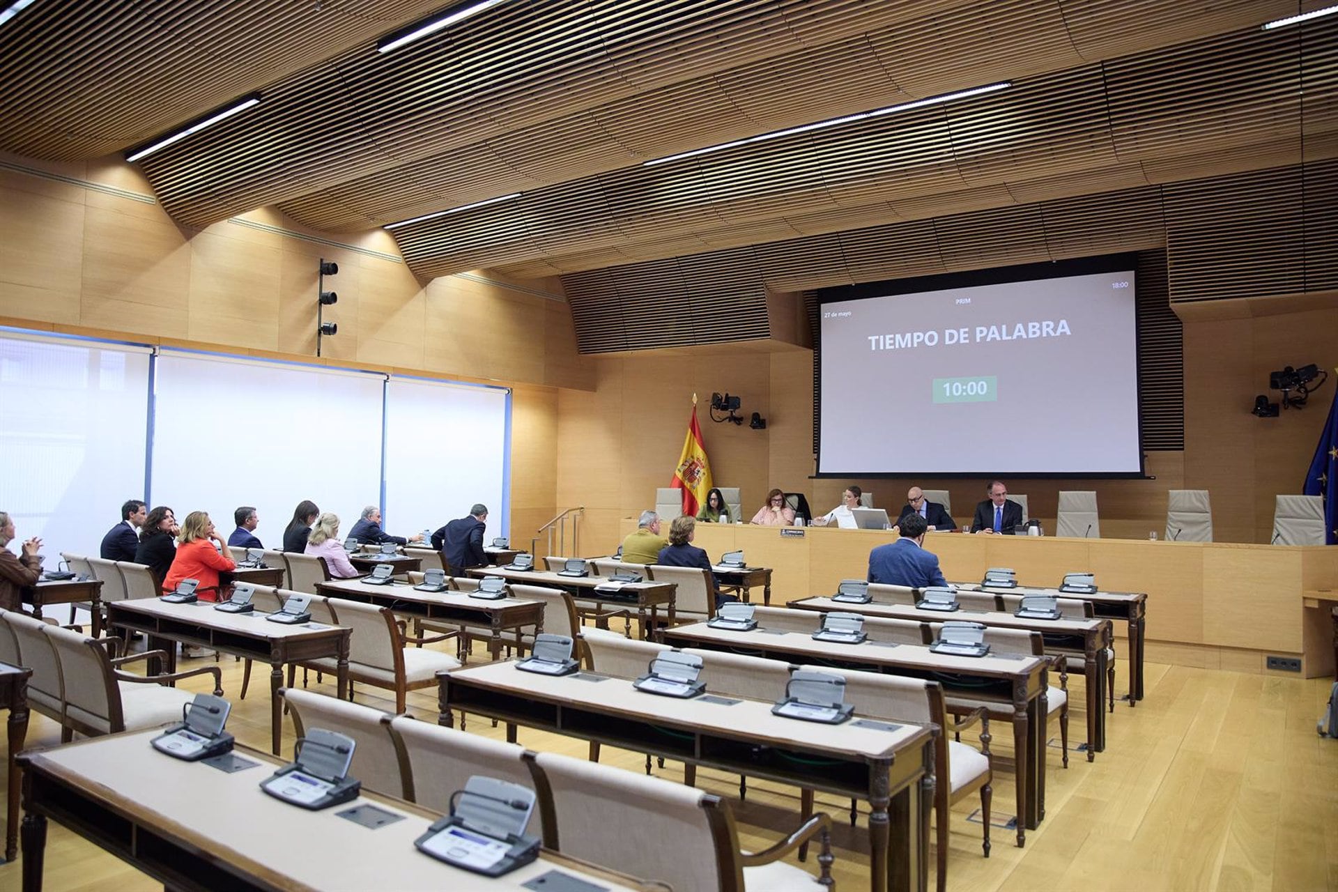 El Congreso debe decidir esta semana si prorroga la comisión sobre mascarillas, cuya continuidad está en el aire