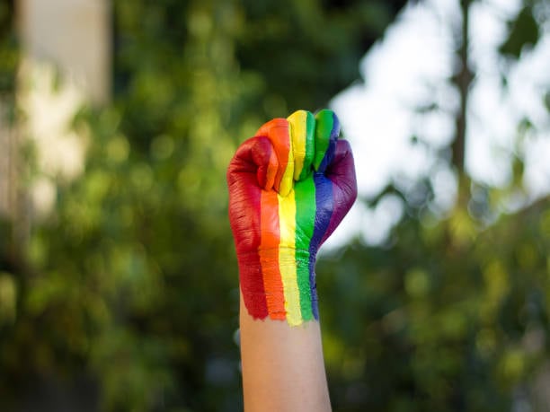 Tribunal condena a la Procuraduría por discriminar al abogado Daniel Sastoque en un histórico fallo - crédito iStock