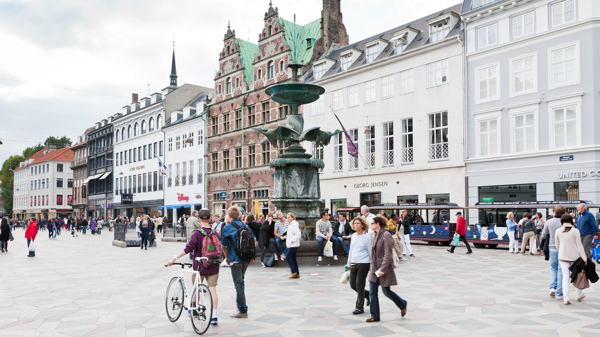 El proyecto piloto incentiva el uso de bicicletas y transporte público en Copenhague. (Shutterstock)