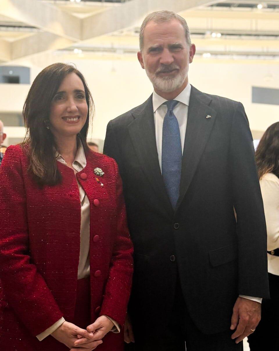 Victoria Villarruel-Rey Felipe VI