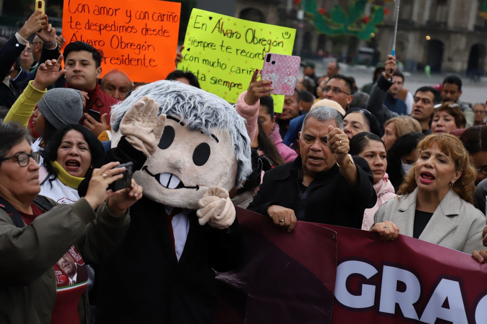 AMLO, Morena, despedida