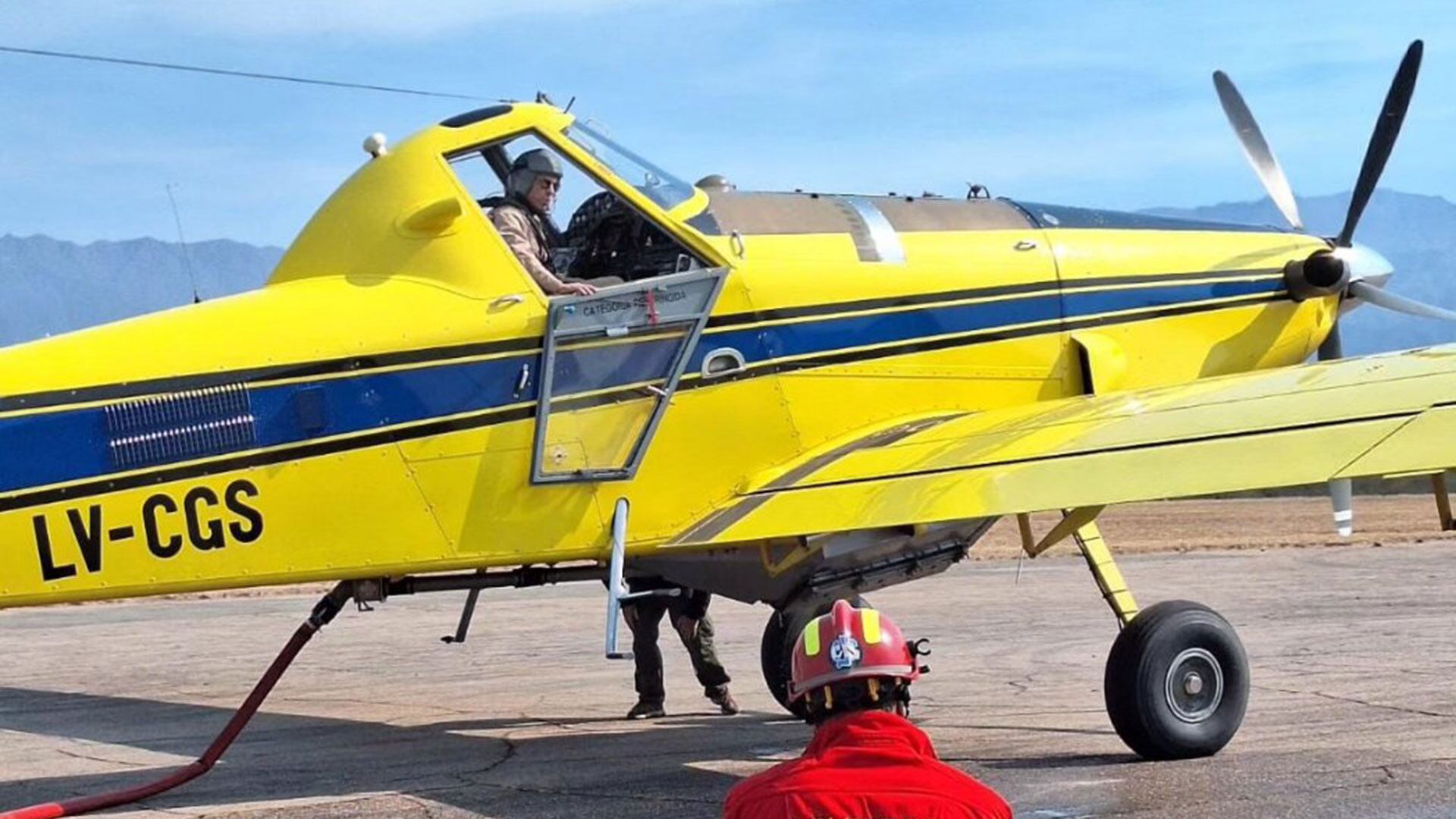 Desapareció un avión hidrante mientras combatía un incendio y buscan a su piloto