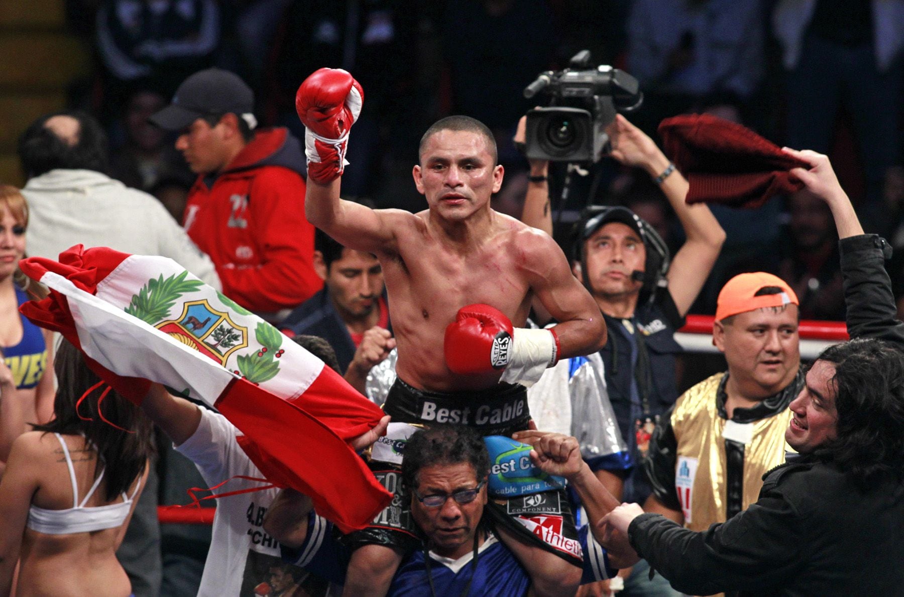 Alberto Rossel se consagró campeón mundial de boxeo en 2012.