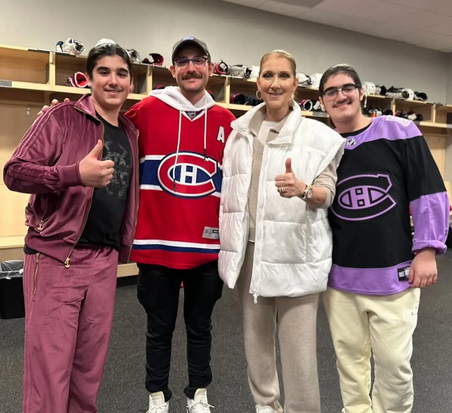 Céline Dion en noviembre de 2023 junto a sus hijos tras ver un partido de hockey sobre hielo en Las Vegas (Instagram)