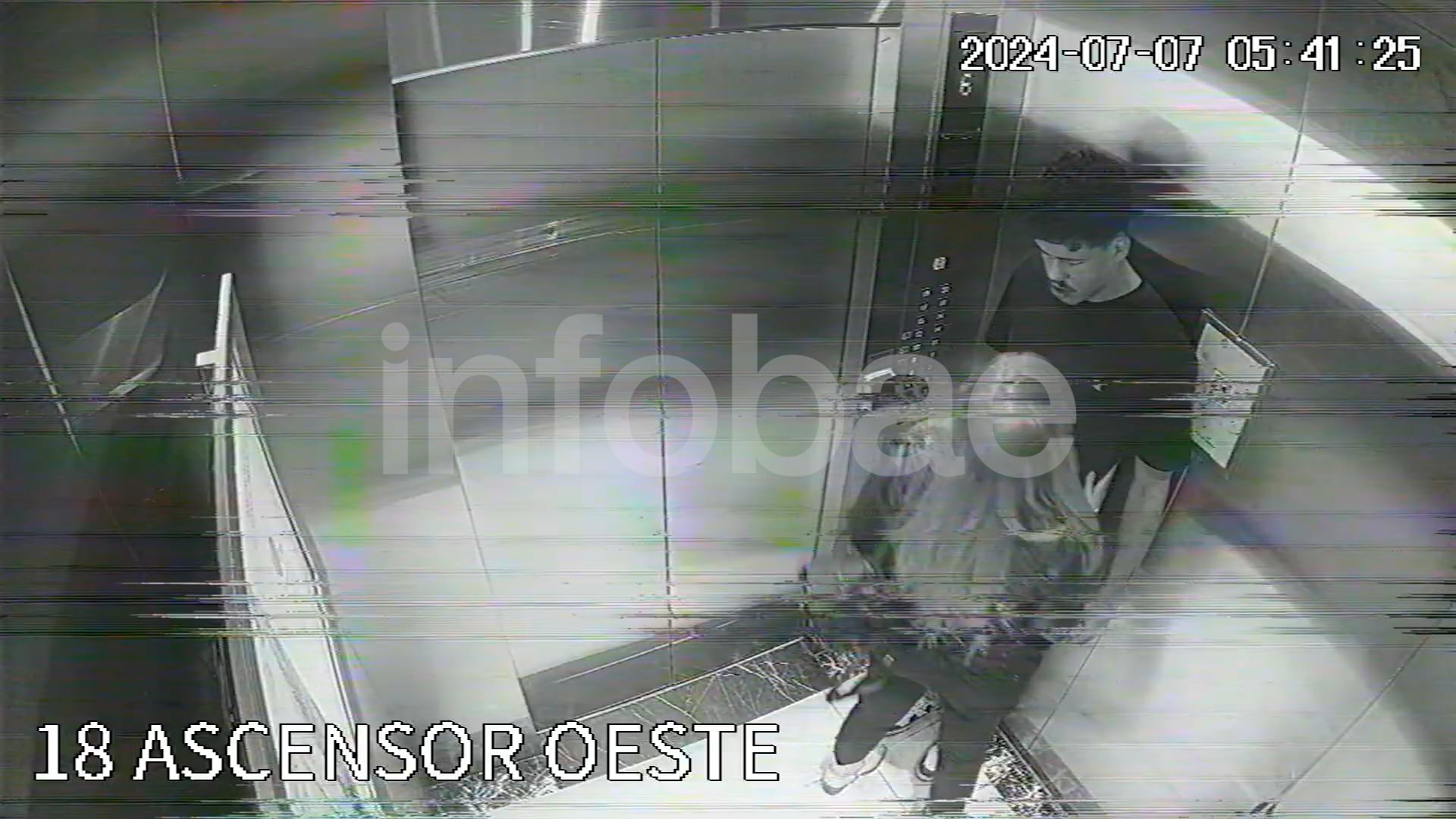 Video cámara de seguridad ascensor hotel diplomatic Rugbier francés