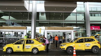 Inconformidad de pasajeros en El Dorado por cancelación de vuelos que salían a la ciudad de Medellín