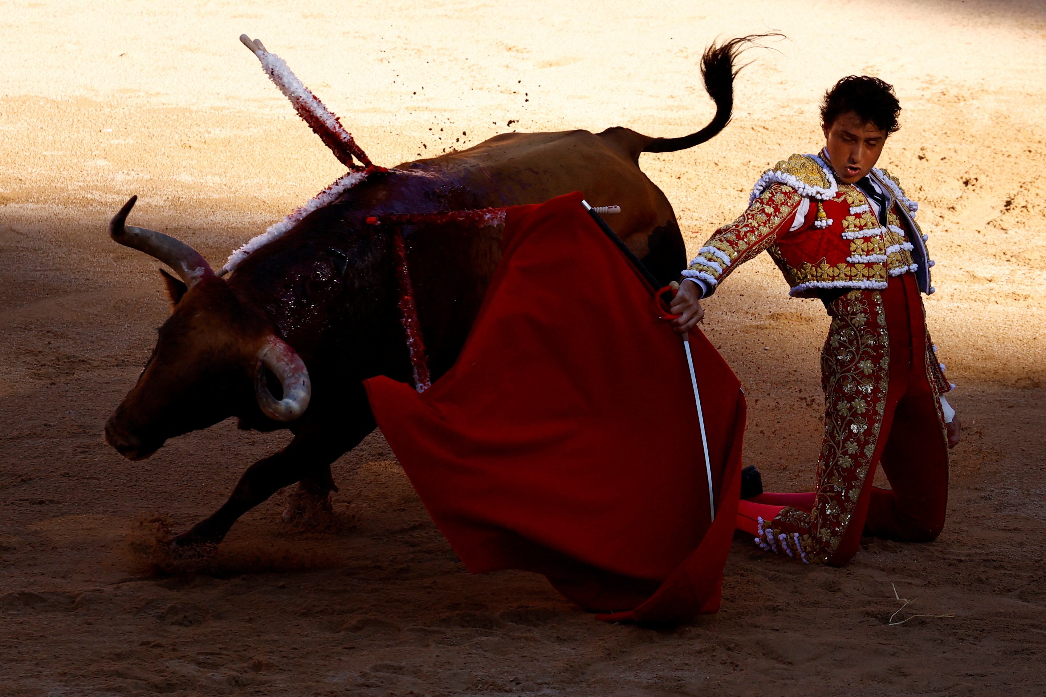 Roca Rey en una de sus corridas
.REUTERS/Susana Vera