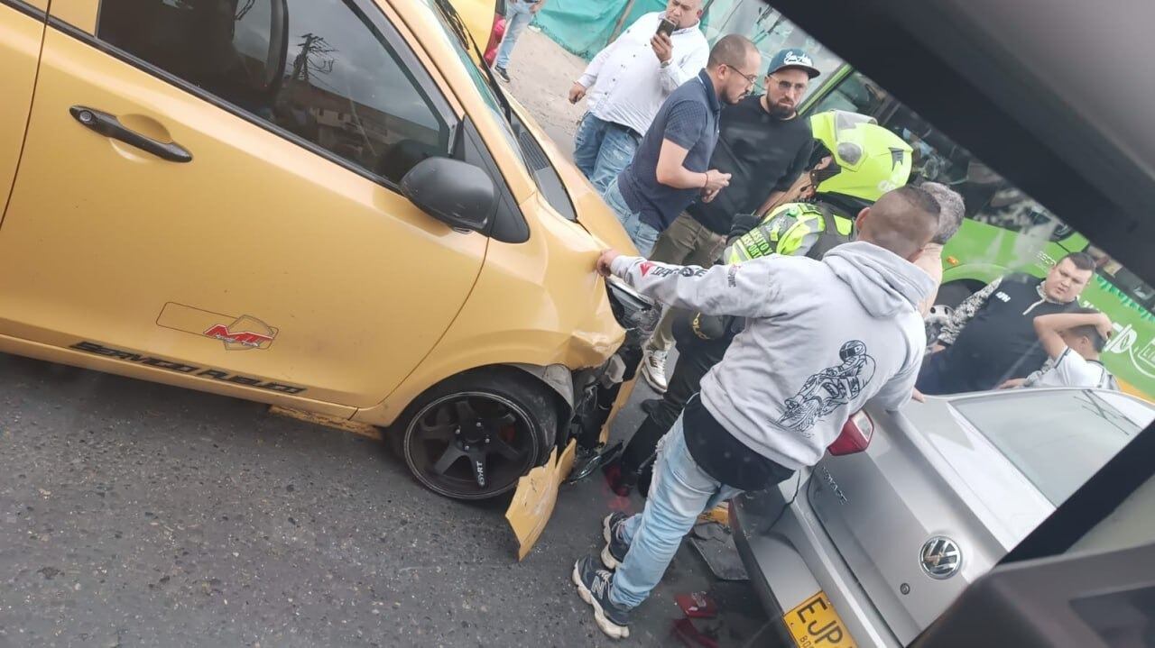 Se registró un accidente de tránsito entre un taxi y un automóvil en Usme - crédito @BogotaTransito/ X