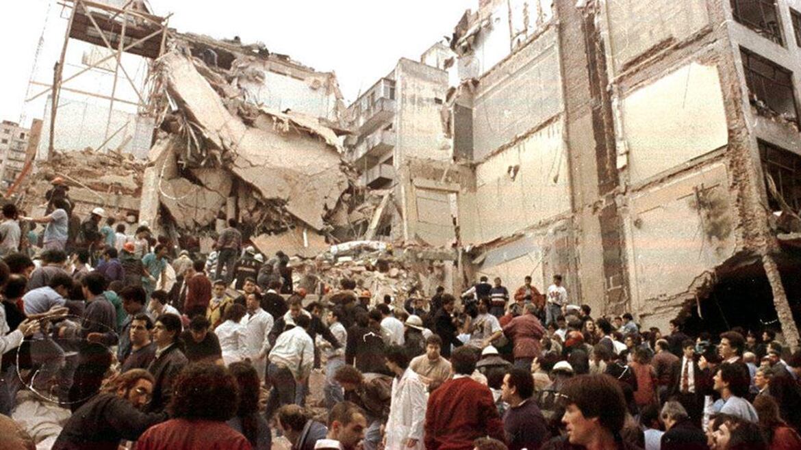 La explosión que mató a 85 personas el 18 de julio de 1994 (NA)