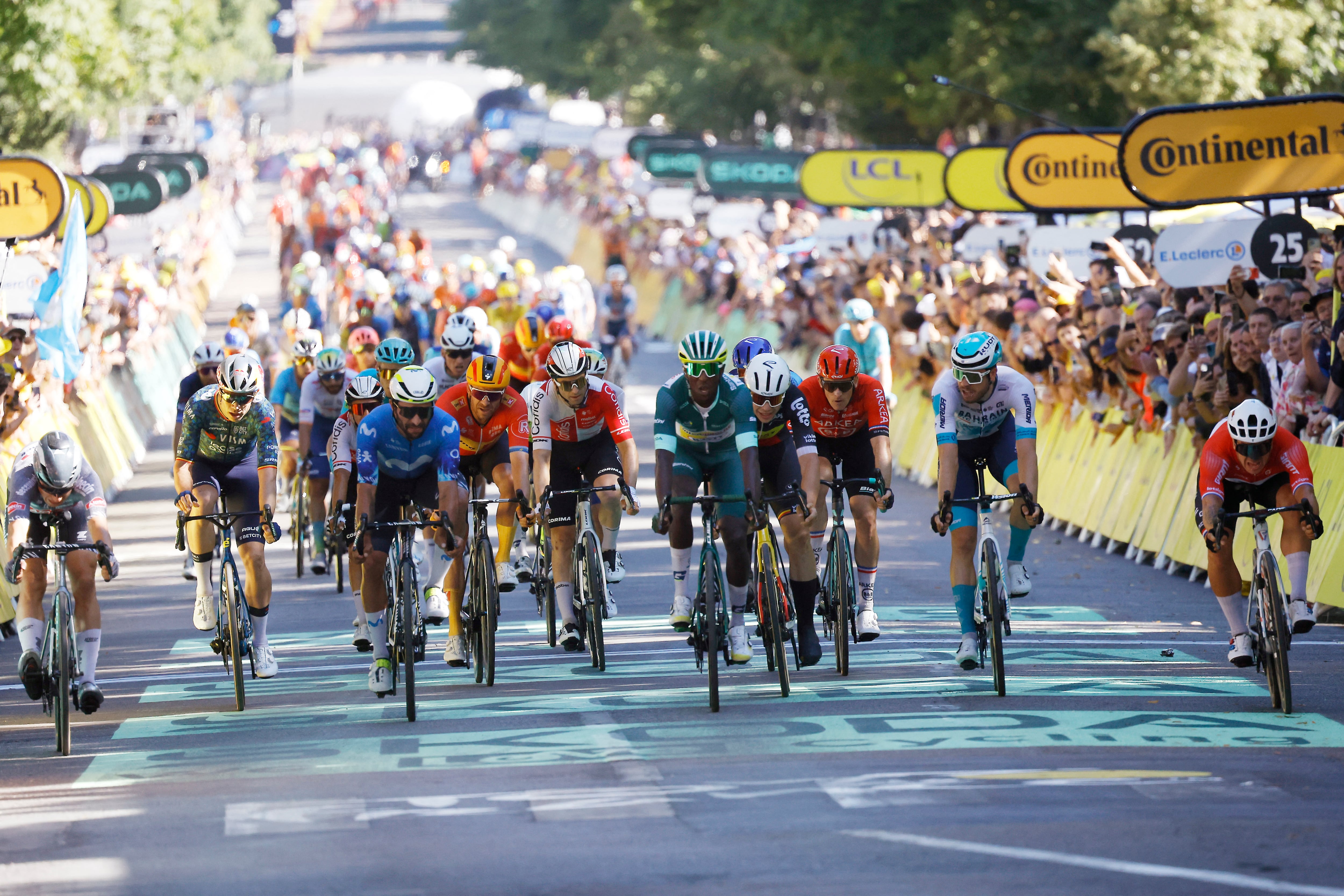 Cycling - Tour de France - Stage 6 - Macon to Dijon - Macon, France - July 4, 2024 Team Jayco AlUla's Dylan Groenewegen crosses the finish line to win stage 6 REUTERS/Stephane Mahe