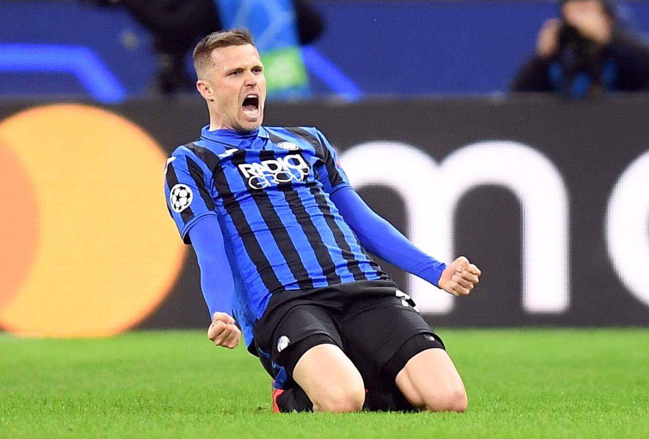 Josep Ilicic se convirtió hacia 2020 en uno de los jugadores más determinantes del fútbol europeo. Fue justo antes de entrara a un espiral depresivo (REUTERS/Daniele Mascolo)