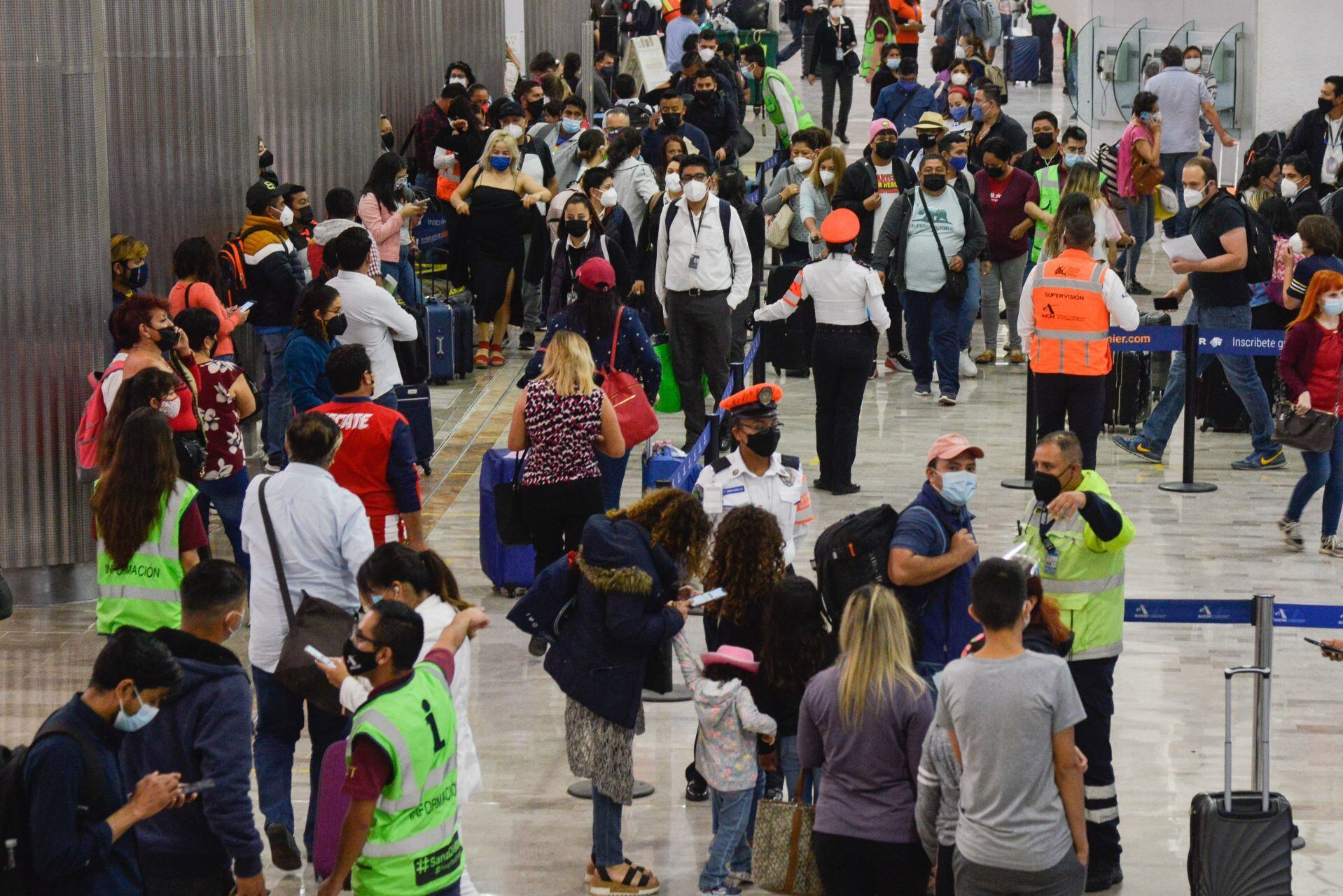  La Profeco tiene algunos tips por si tu vuelo se demora o cancela (Cuartoscuro)