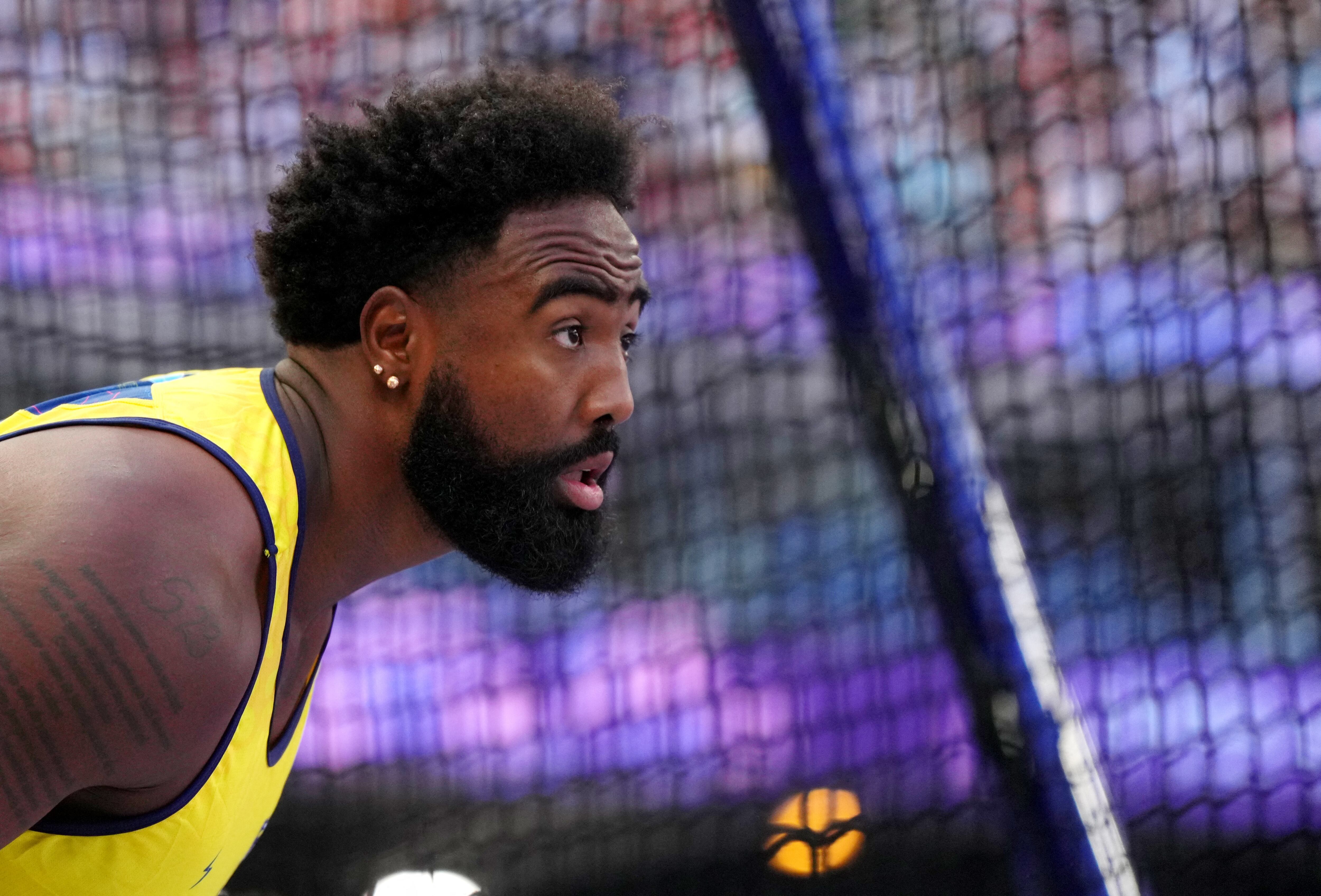 Paris 2024 Olympics - Athletics - Men's Discus Throw Qualification - Gp A - Stade de France, Saint-Denis, France - August 05, 2024.  Mauricio Ortega of Colombia looks on. REUTERS/Aleksandra Szmigiel